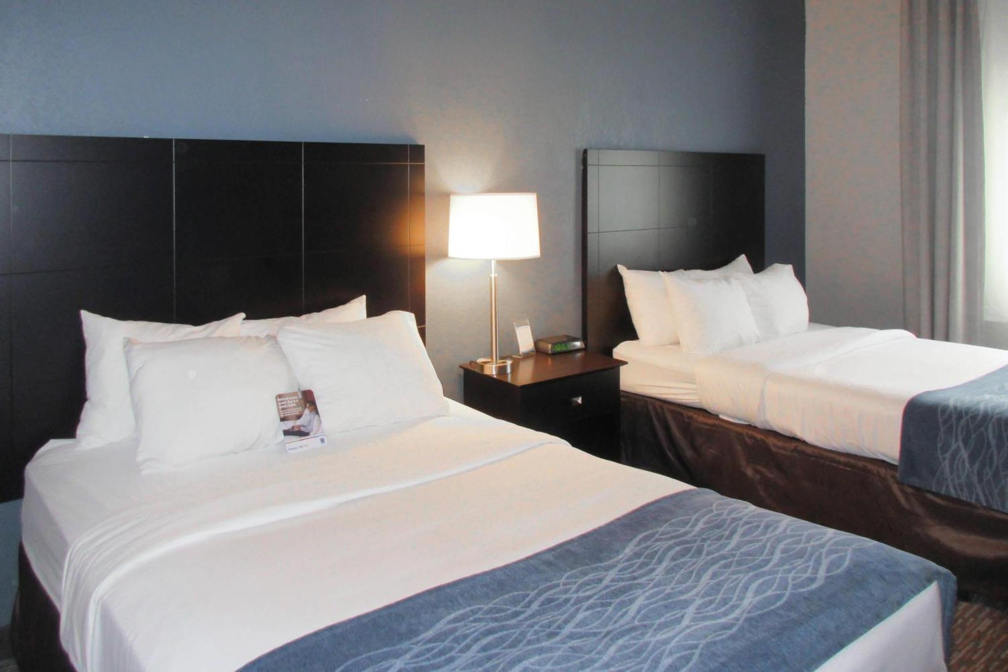 Double Room with Two Double Beds - Non-Smoking