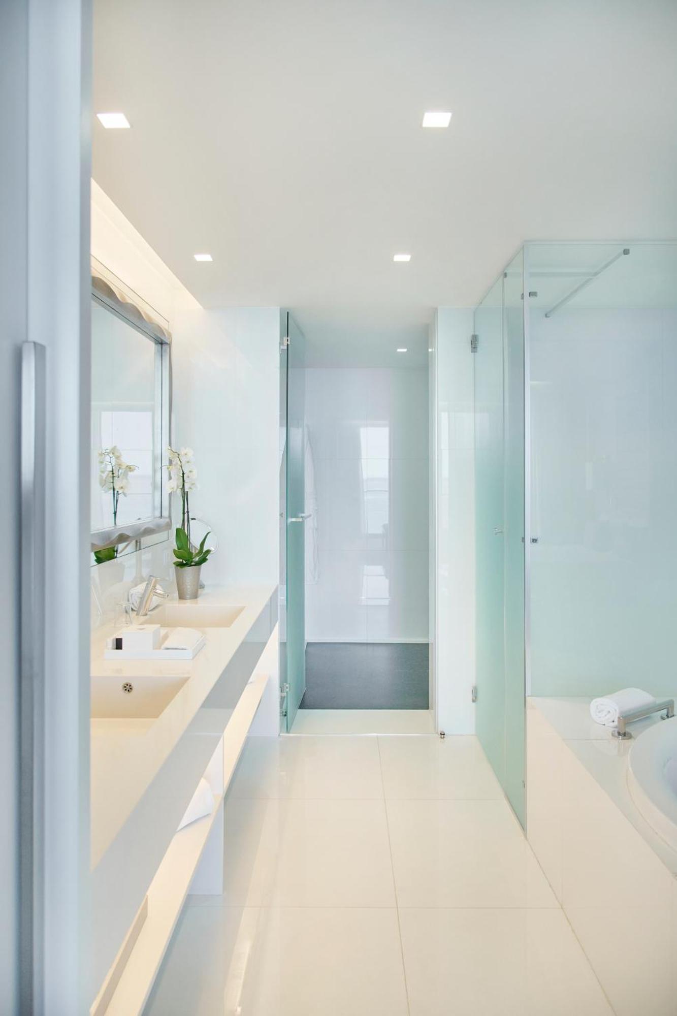 Suite com 1 Quarto e Vista Mar