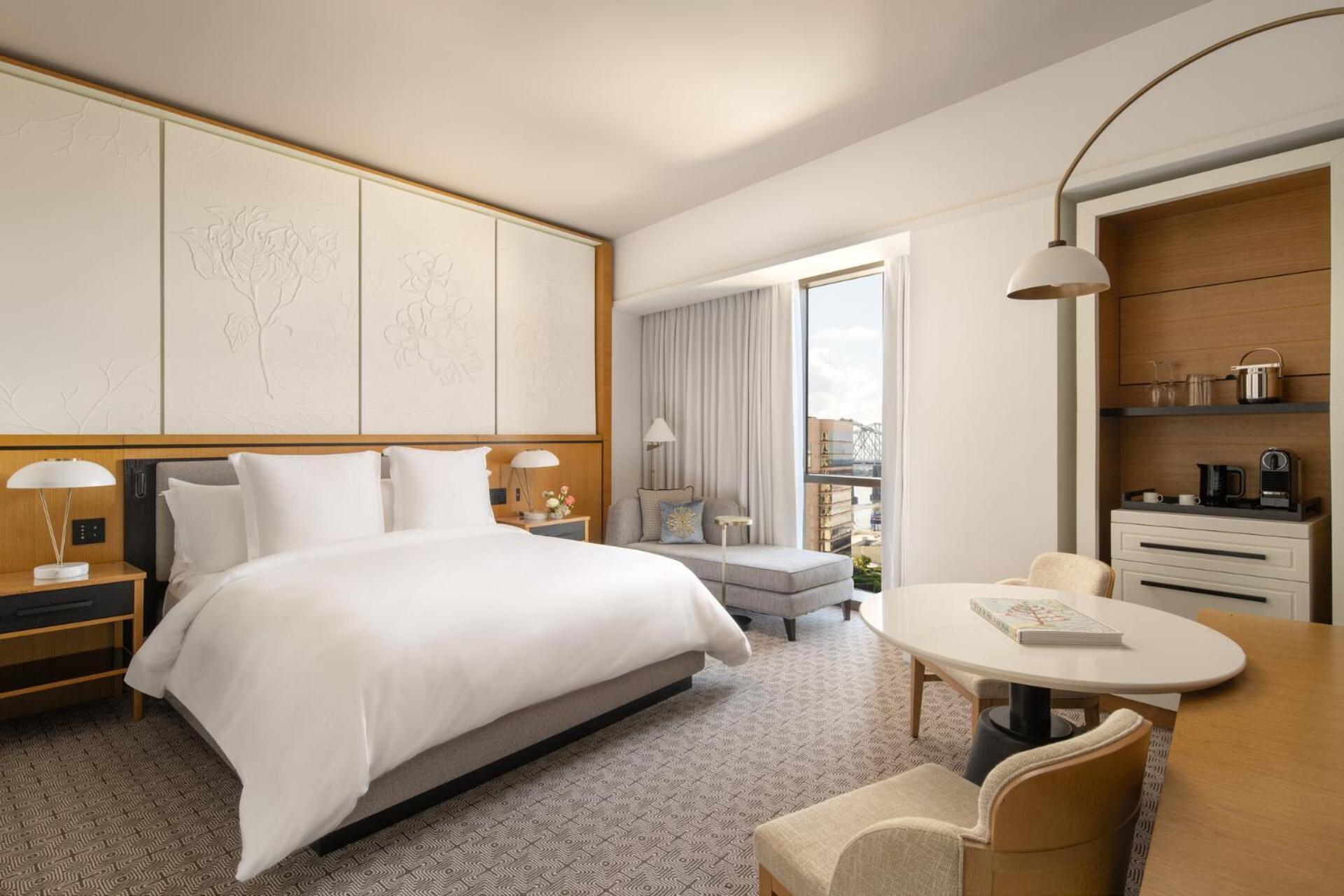 Superior City-View Room