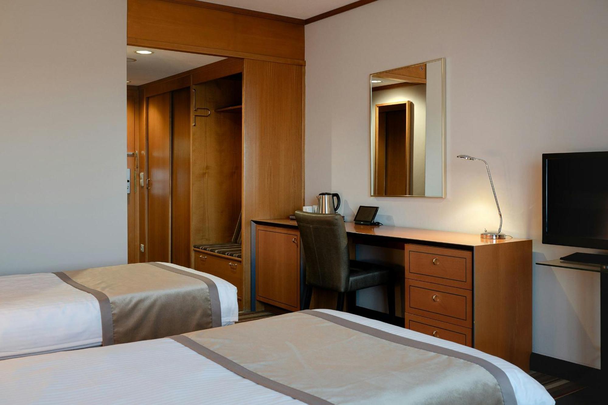 Comfort Twin Room,1746818764:JPEG