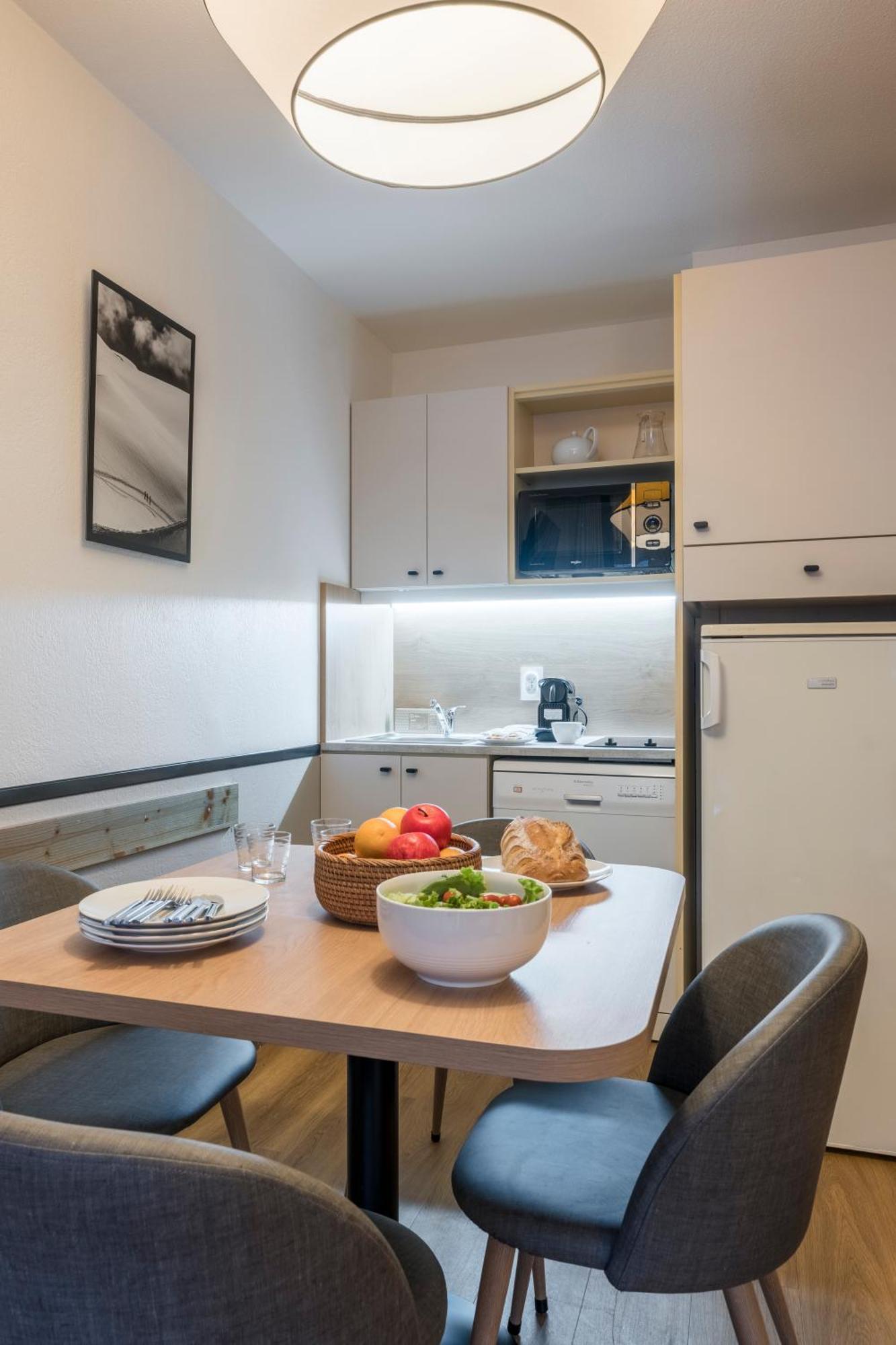 Superior Studio with Sleeping Alcove (4 People) - River