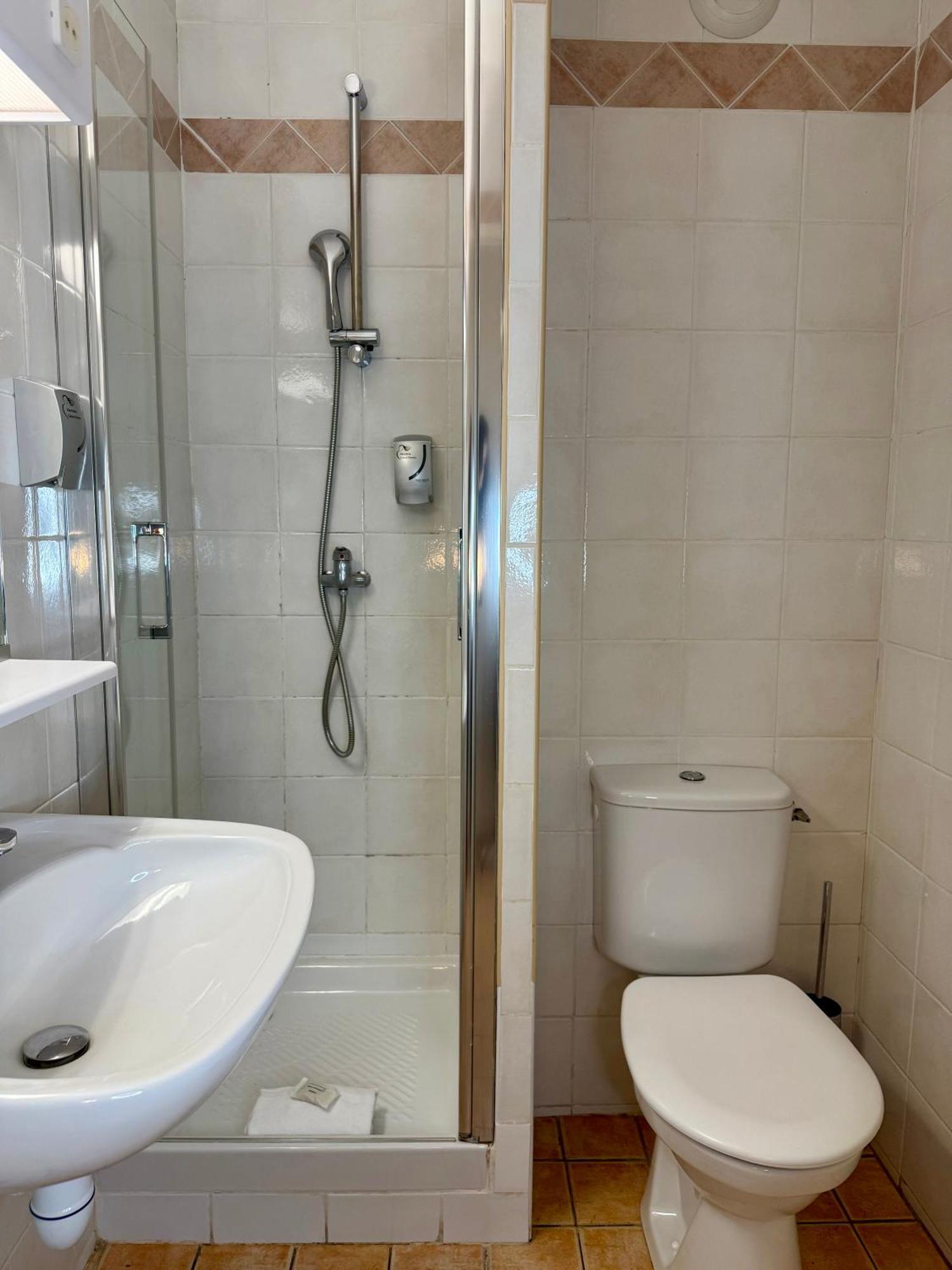 Chambre Simple Classique - Vue sur Village