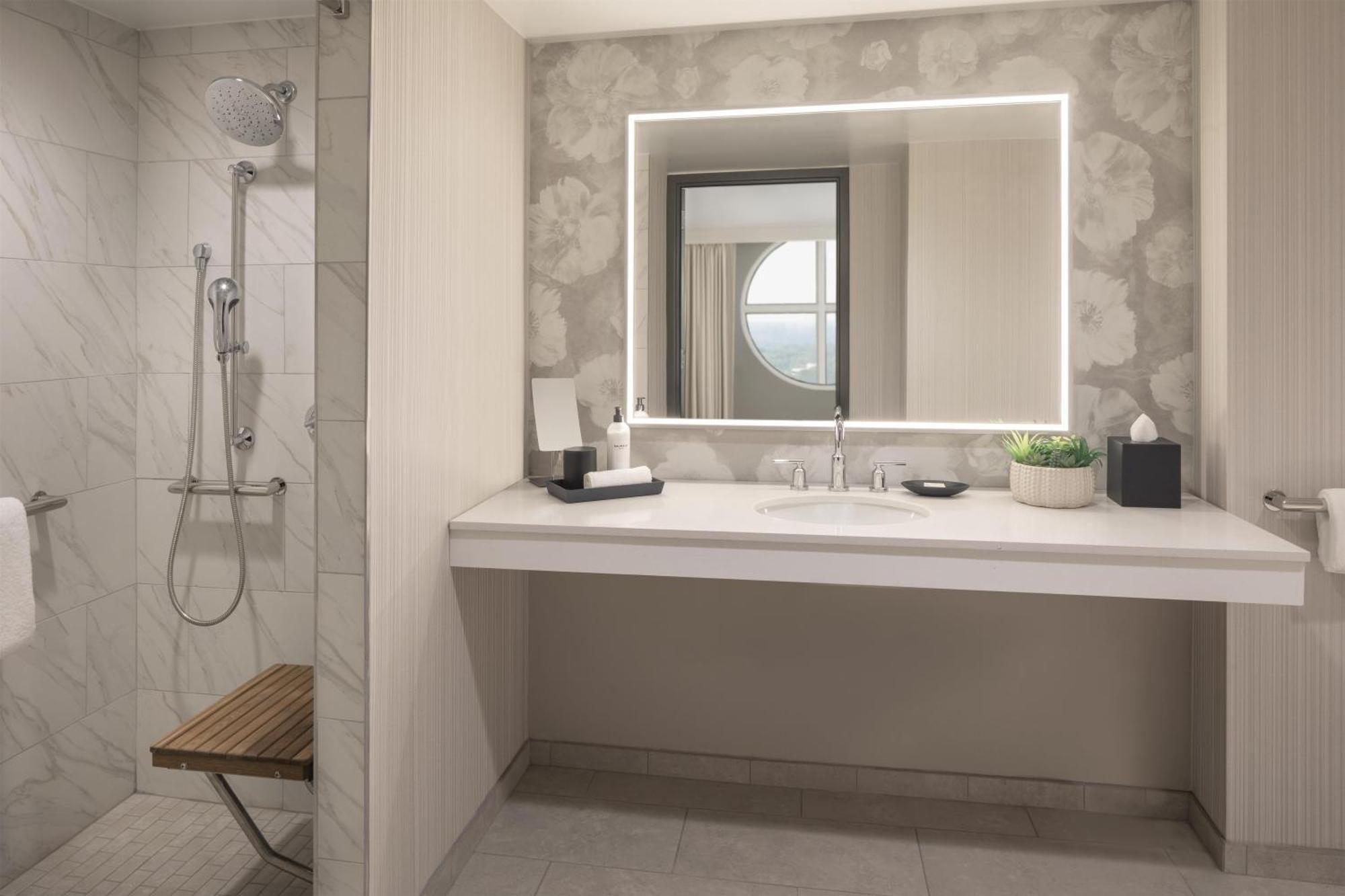 King Room - Mobility Accessible