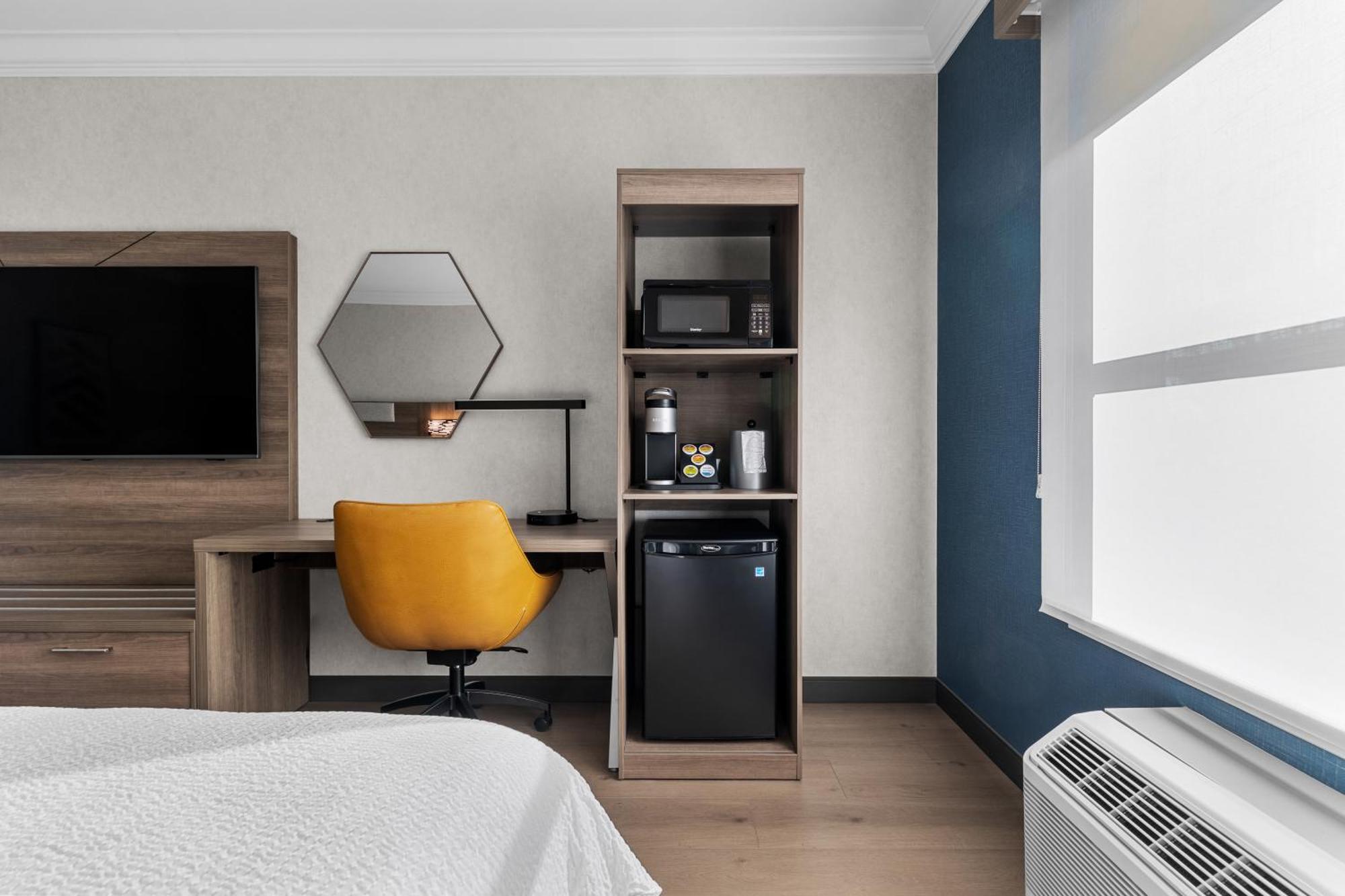 Standard King Room