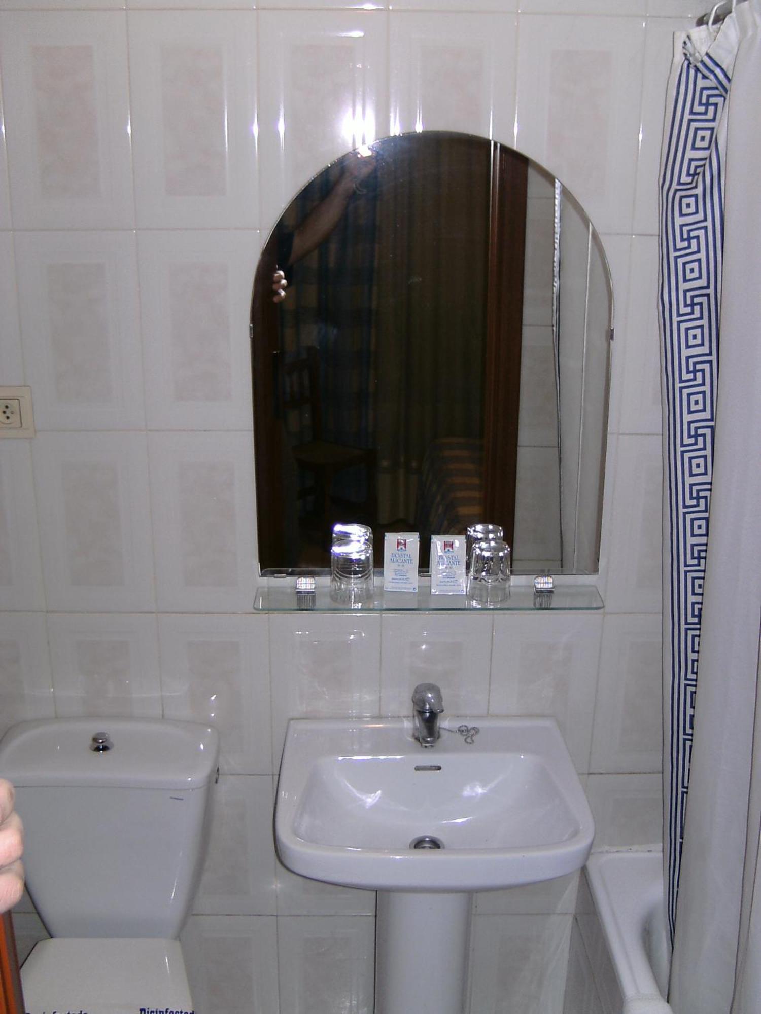 Single Room Private Bathroom