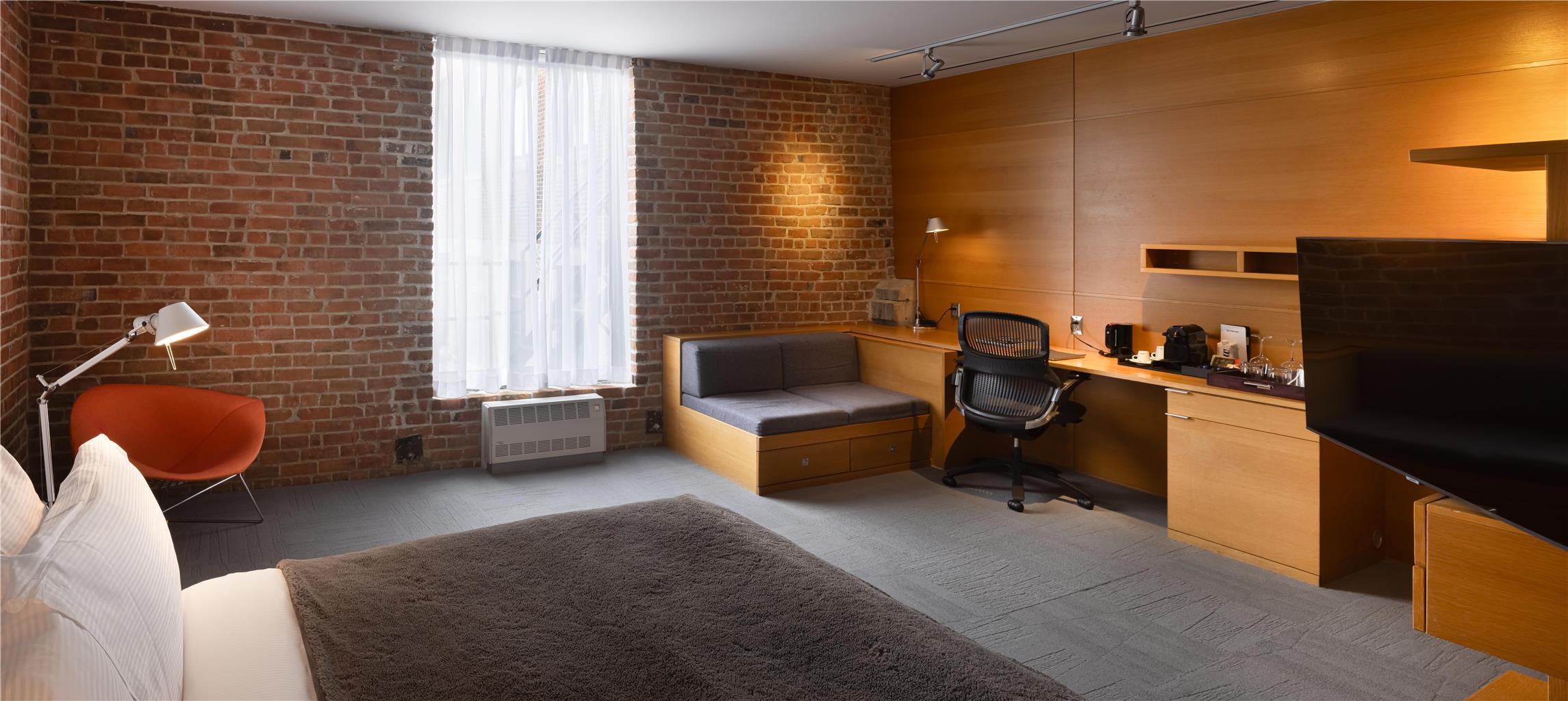 Corner Loft