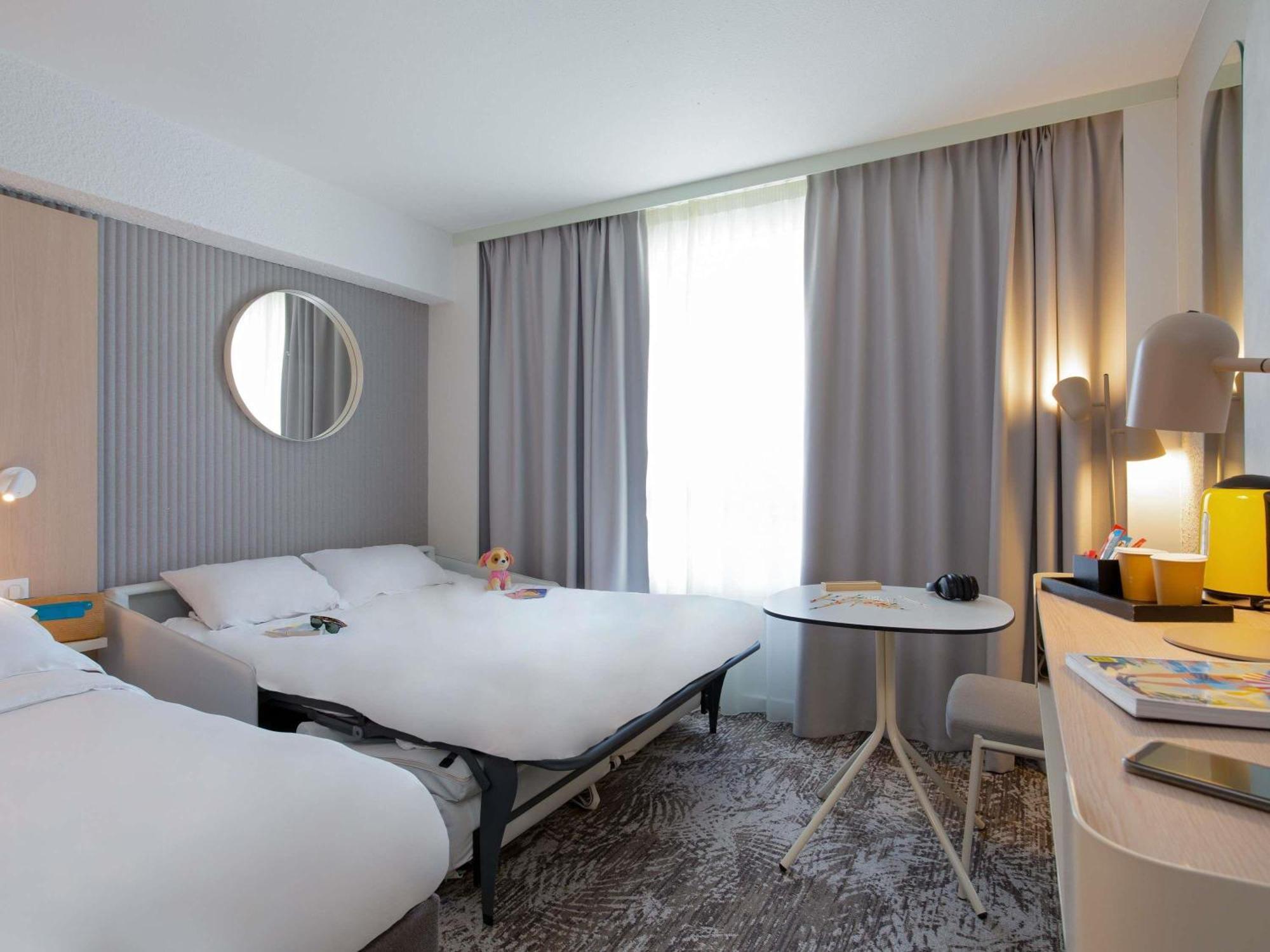 Family Room with One Double Bed and One Sofa (2 persons),1756410285:JPEG