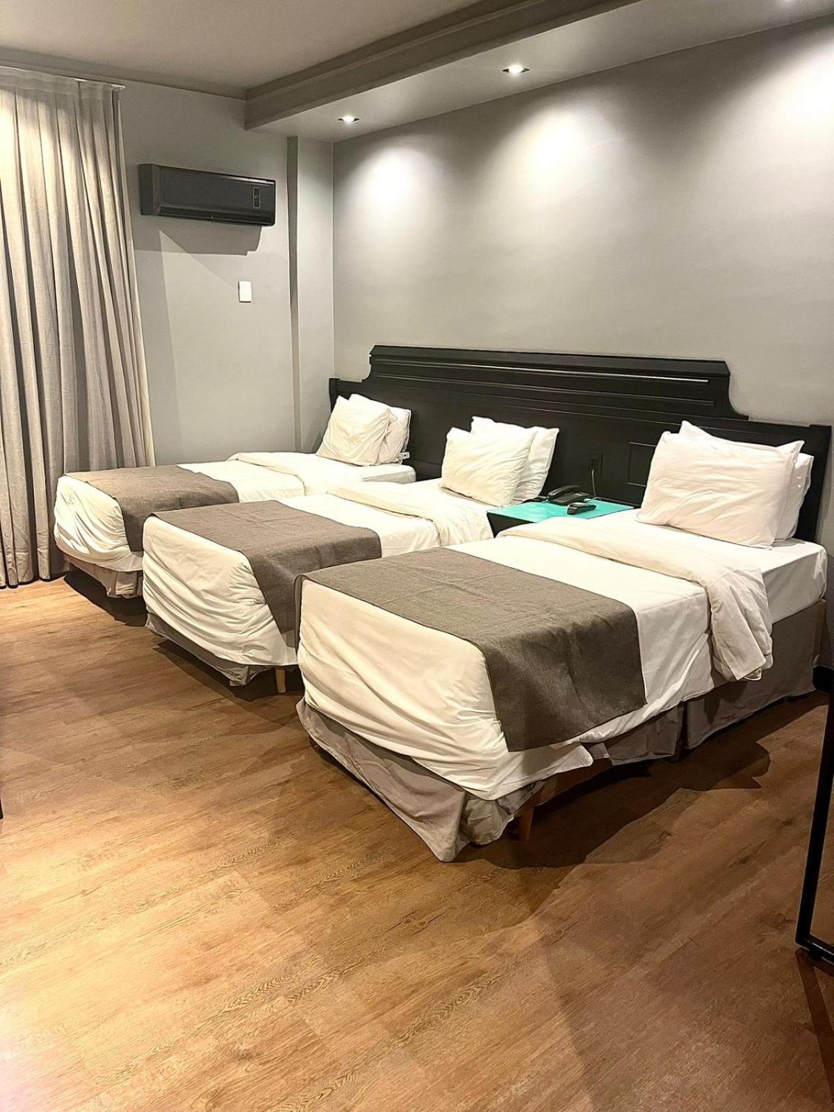 Quarto Triplo Standard