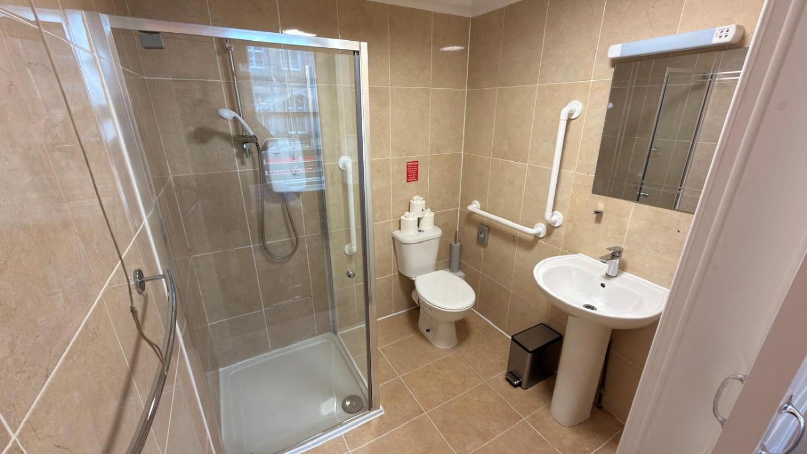 Standard Triple Room,994634644:JPEG