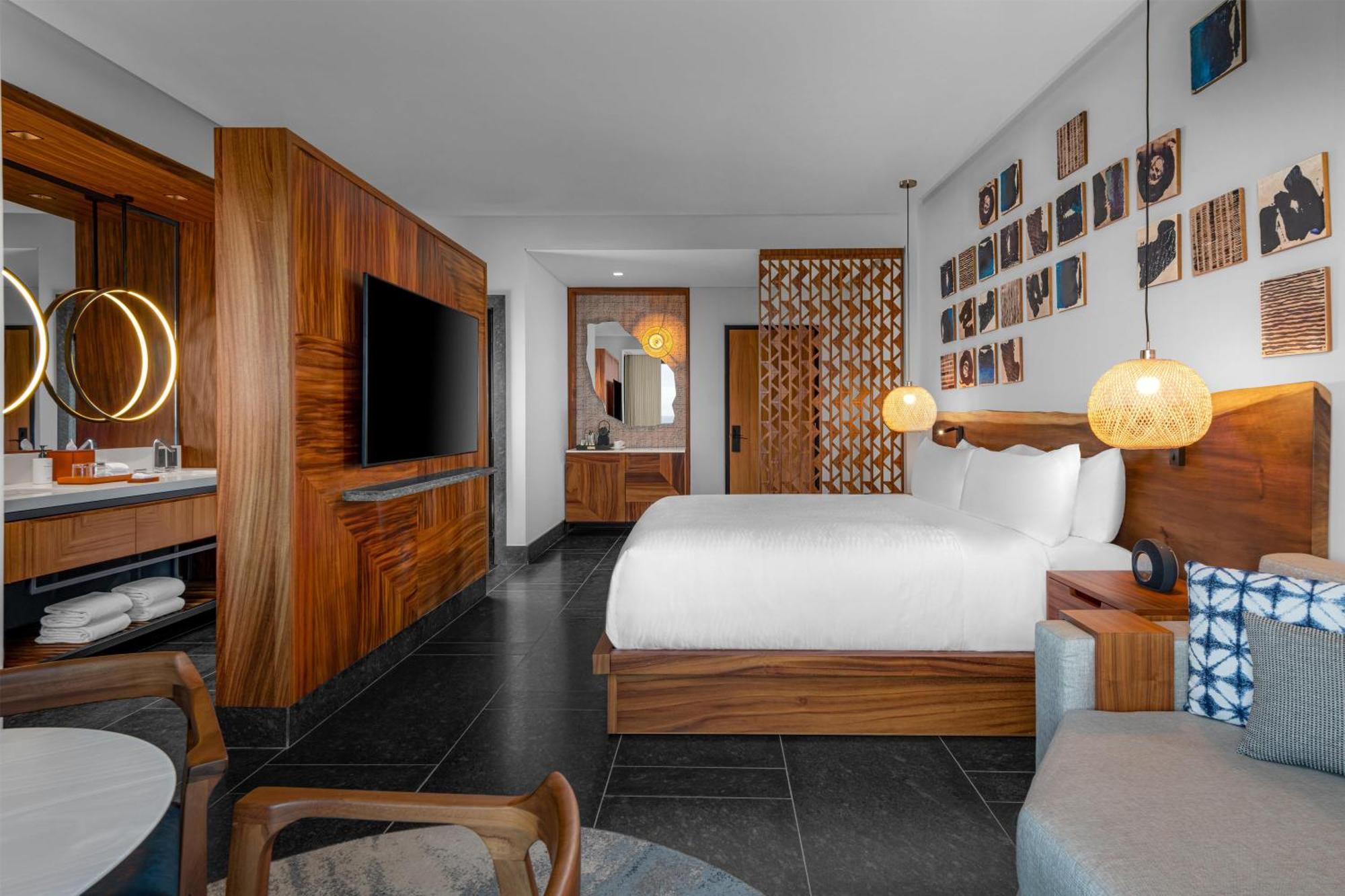 King Room with Partial Ocean View