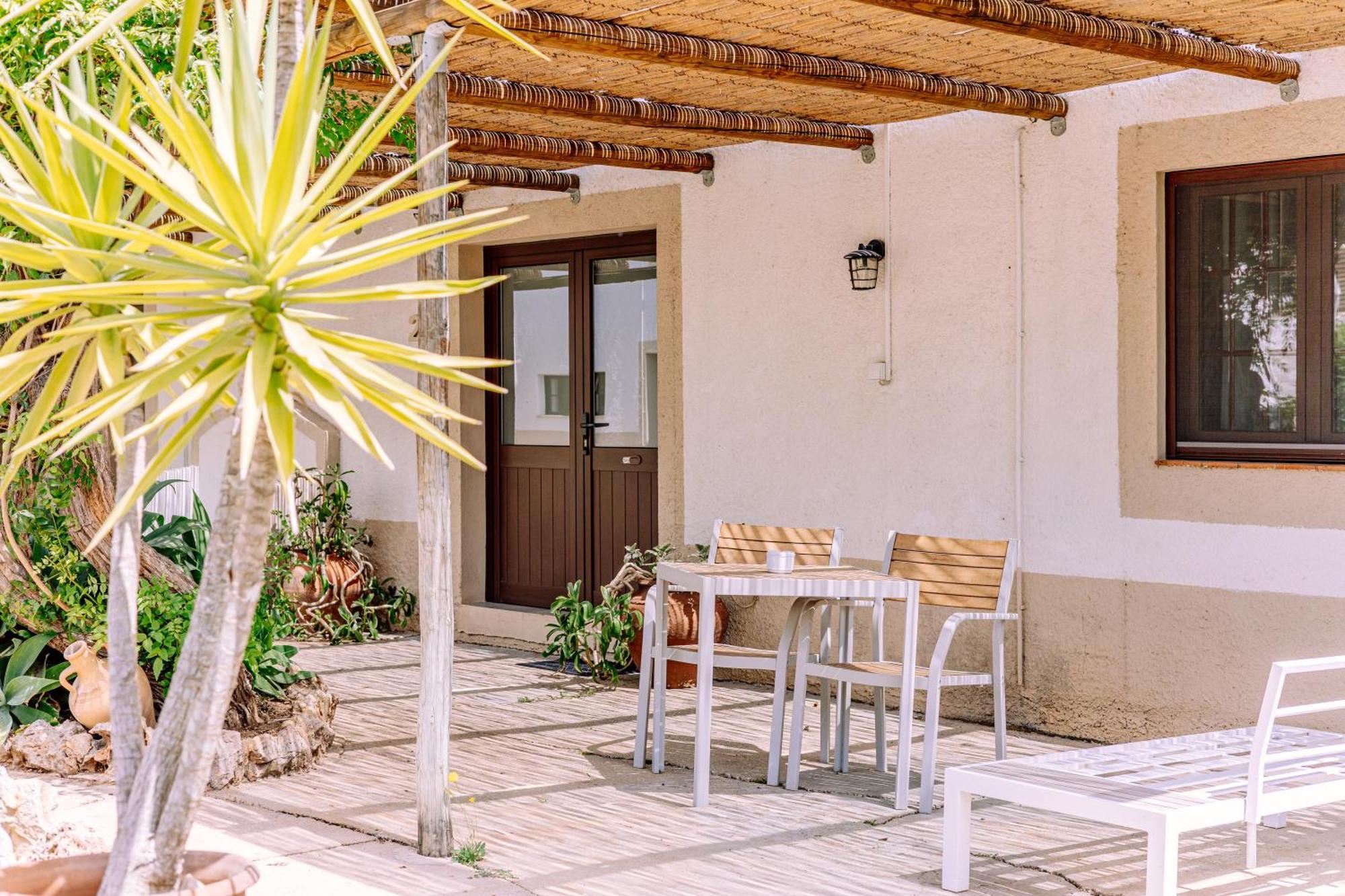 Apartment with Terrace,1758272538:JPEG