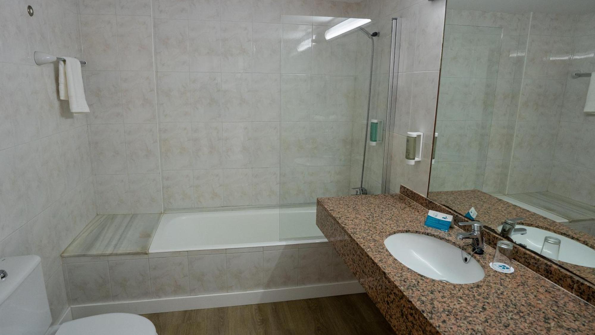 One-Bedroom Apartment,1769489162:JPEG