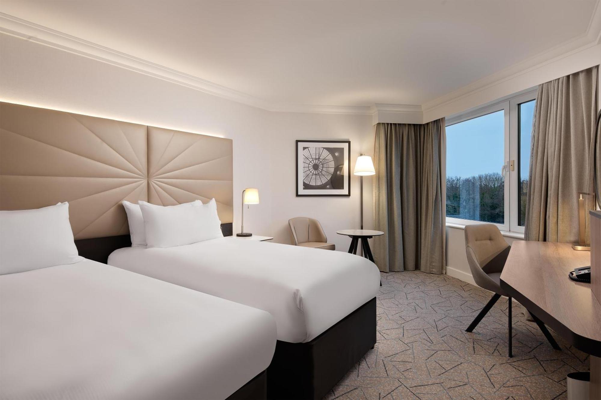 Deluxe Hilton Zweibettzimmer