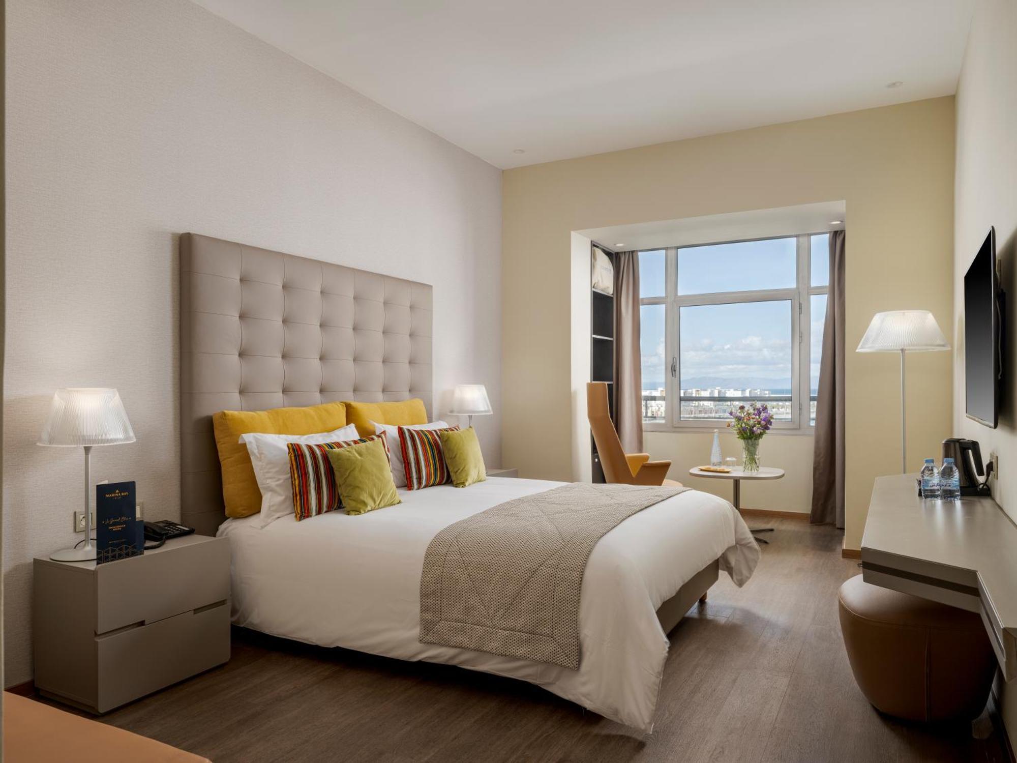 Superior Doppelzimmer mit Blick auf den Yachthafen