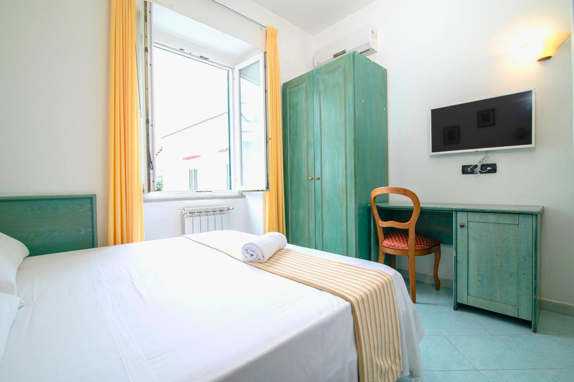 Economy Double Room,1758364200:JPEG
