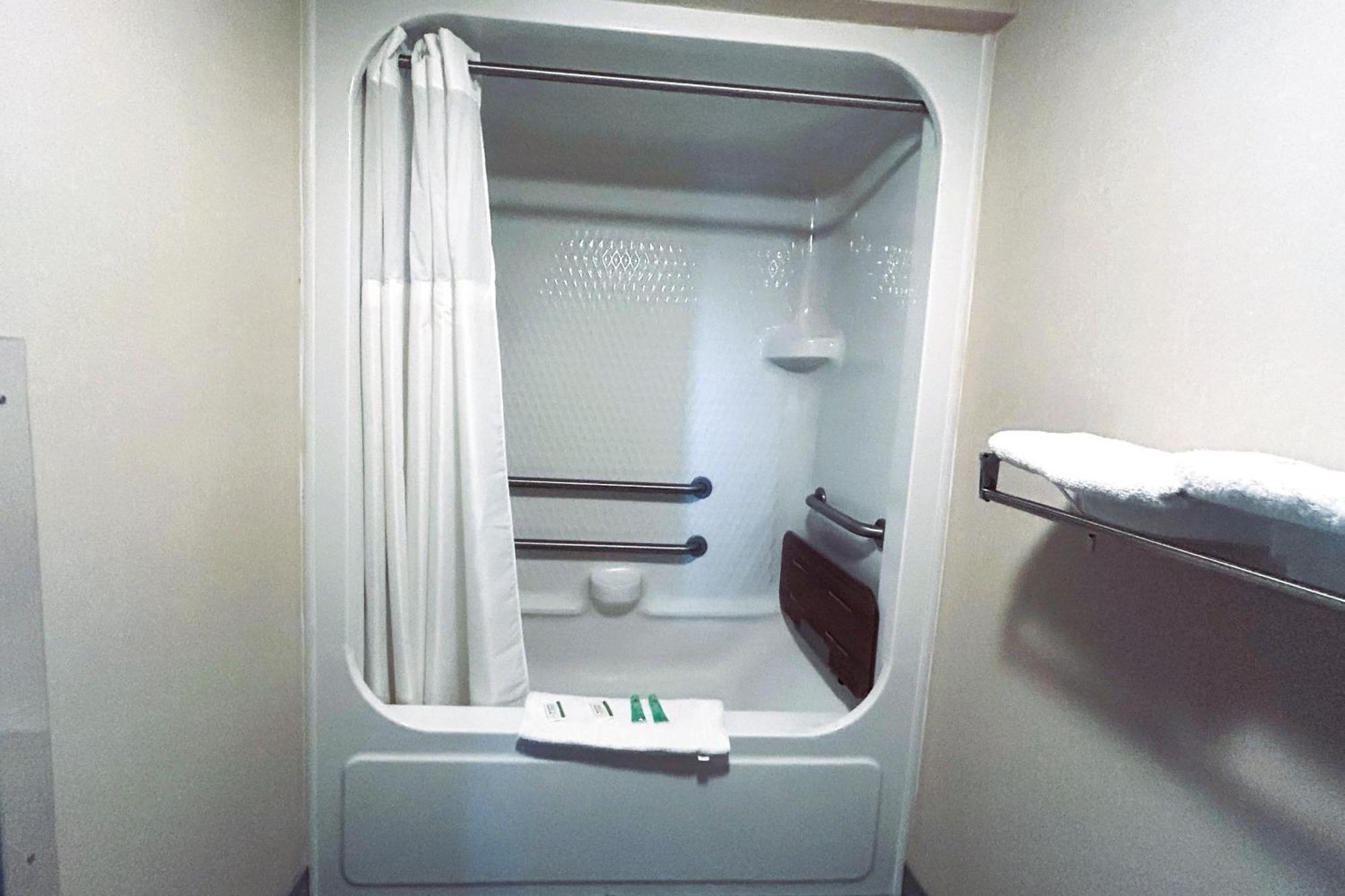 King Bed Accessible Non-Smoking