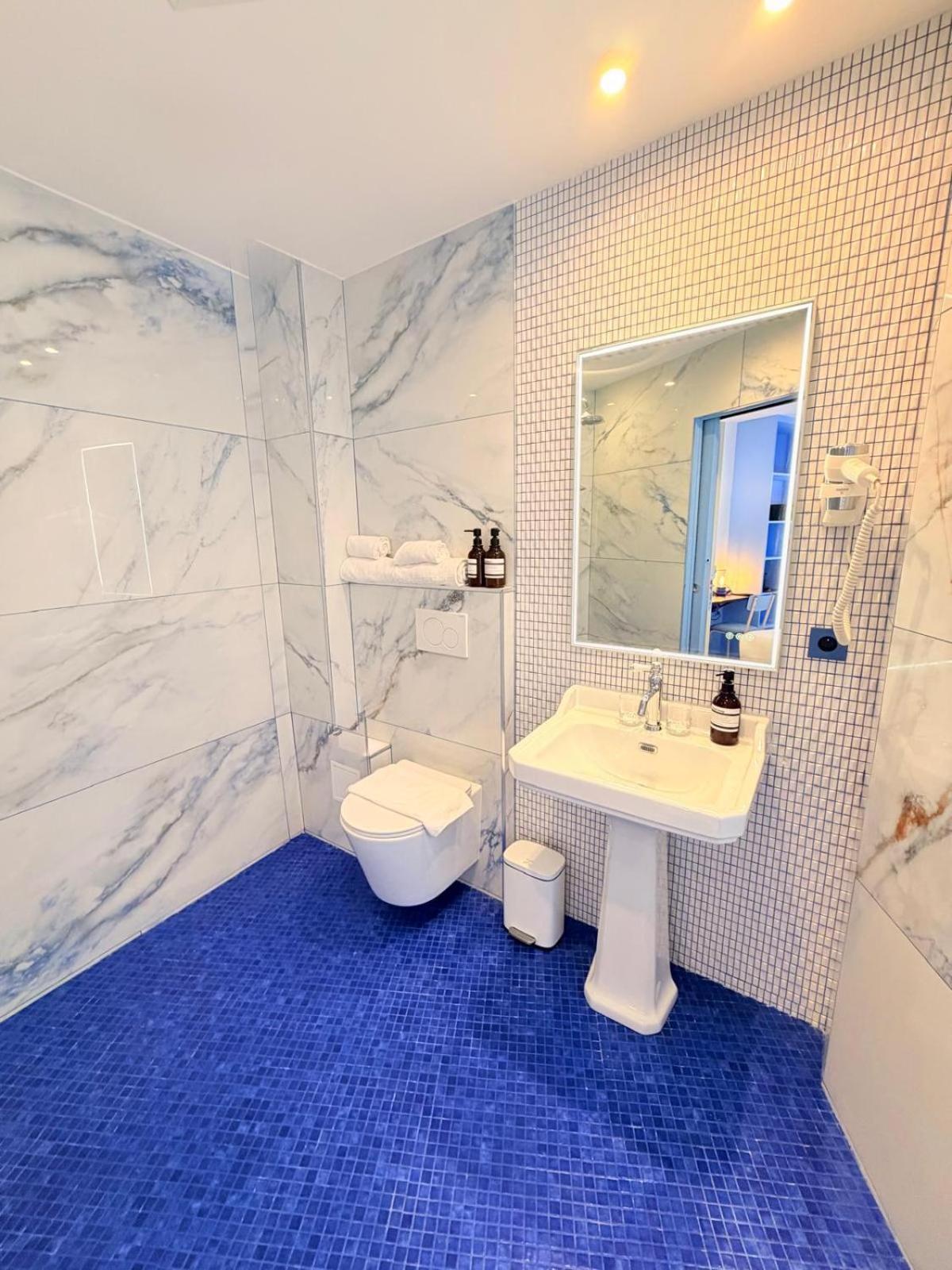 Superior Double Room,1758538856:JPEG