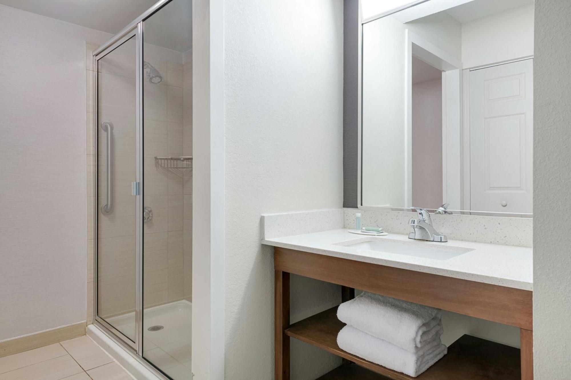 King Room with Sofa Bed and Adapted Tub - Mobility and Hearing Accessible