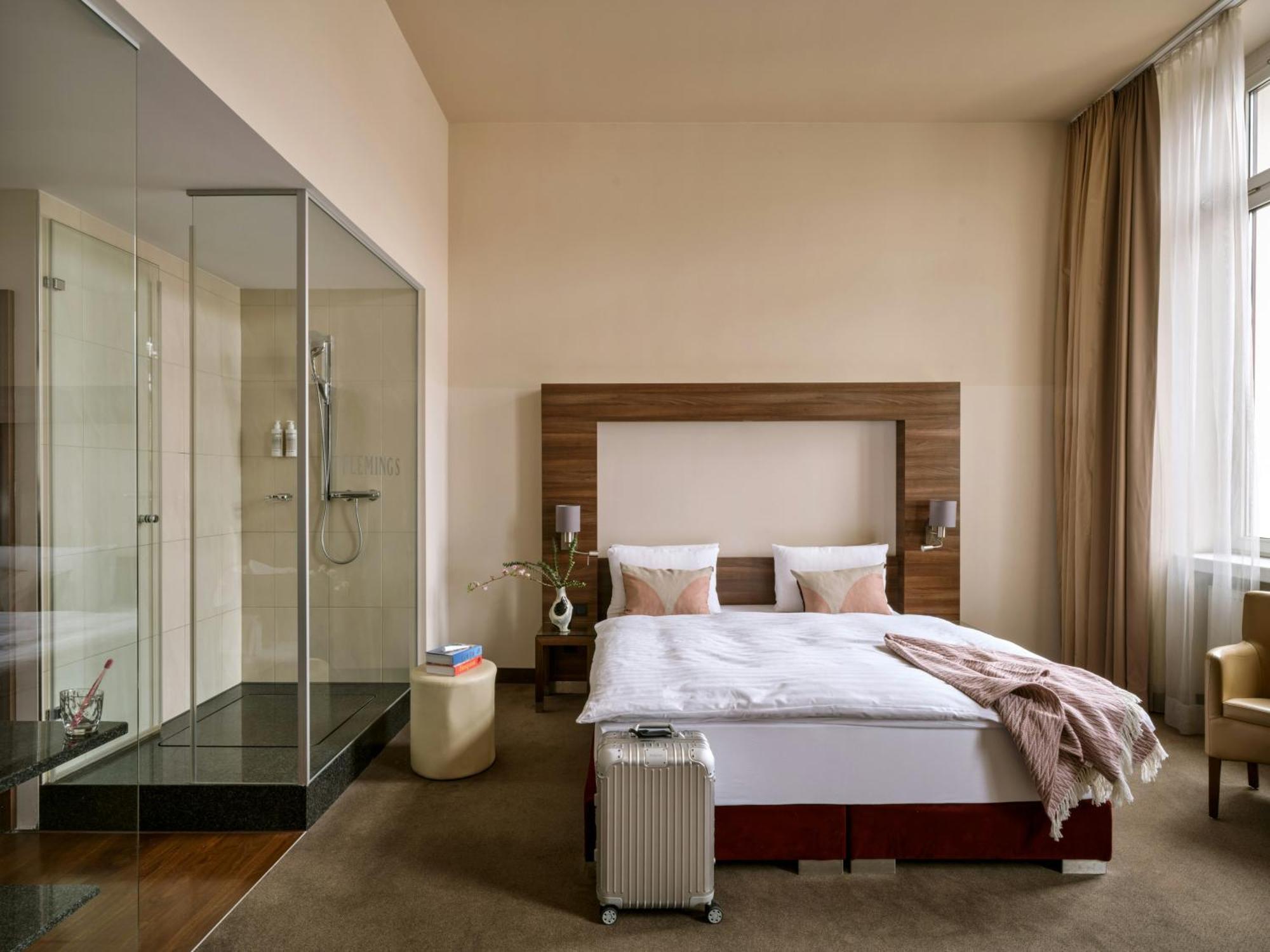 Quarto Superior com Cama Queen-size