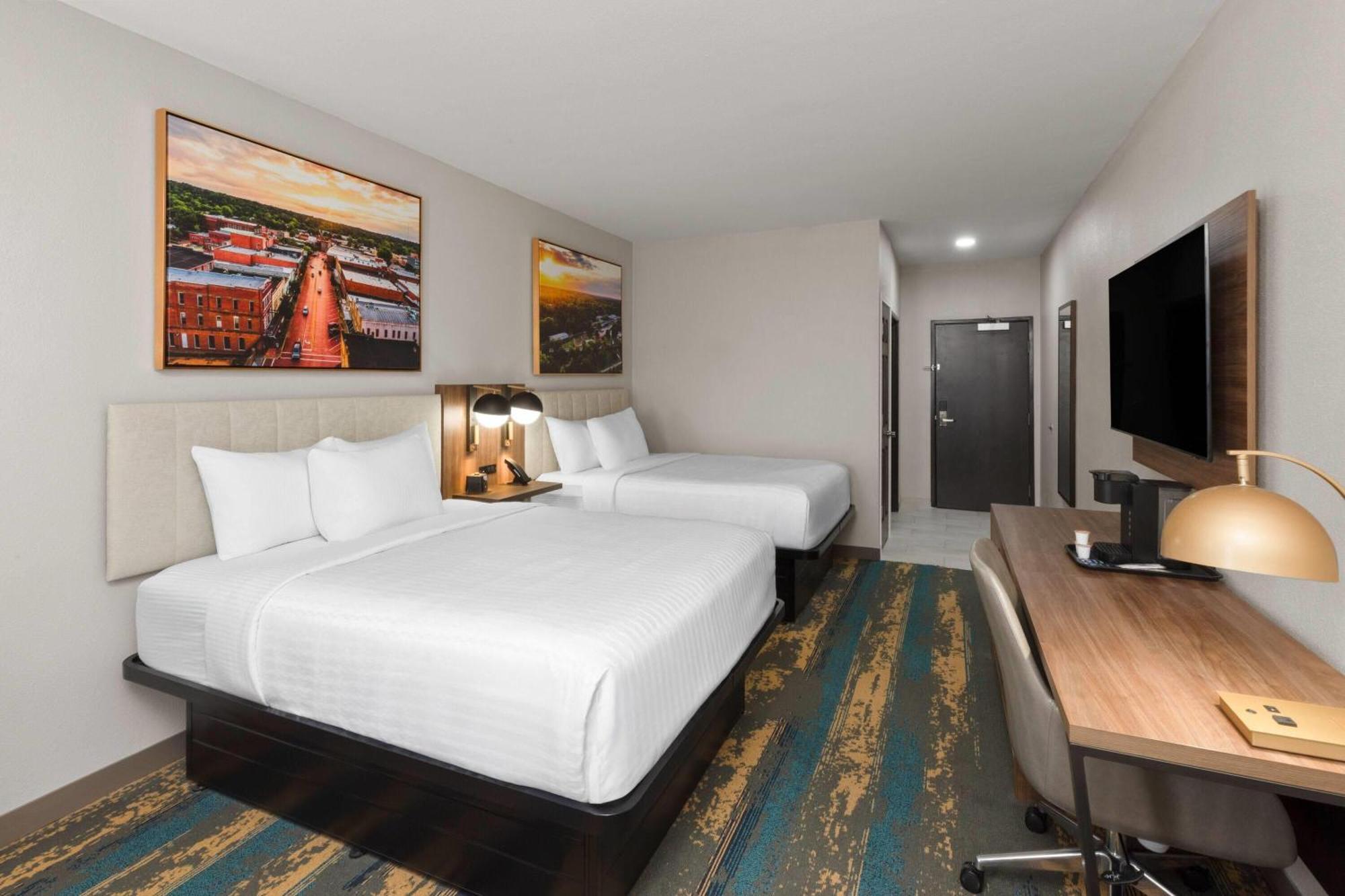 Standard Double Room - Non-Smoking