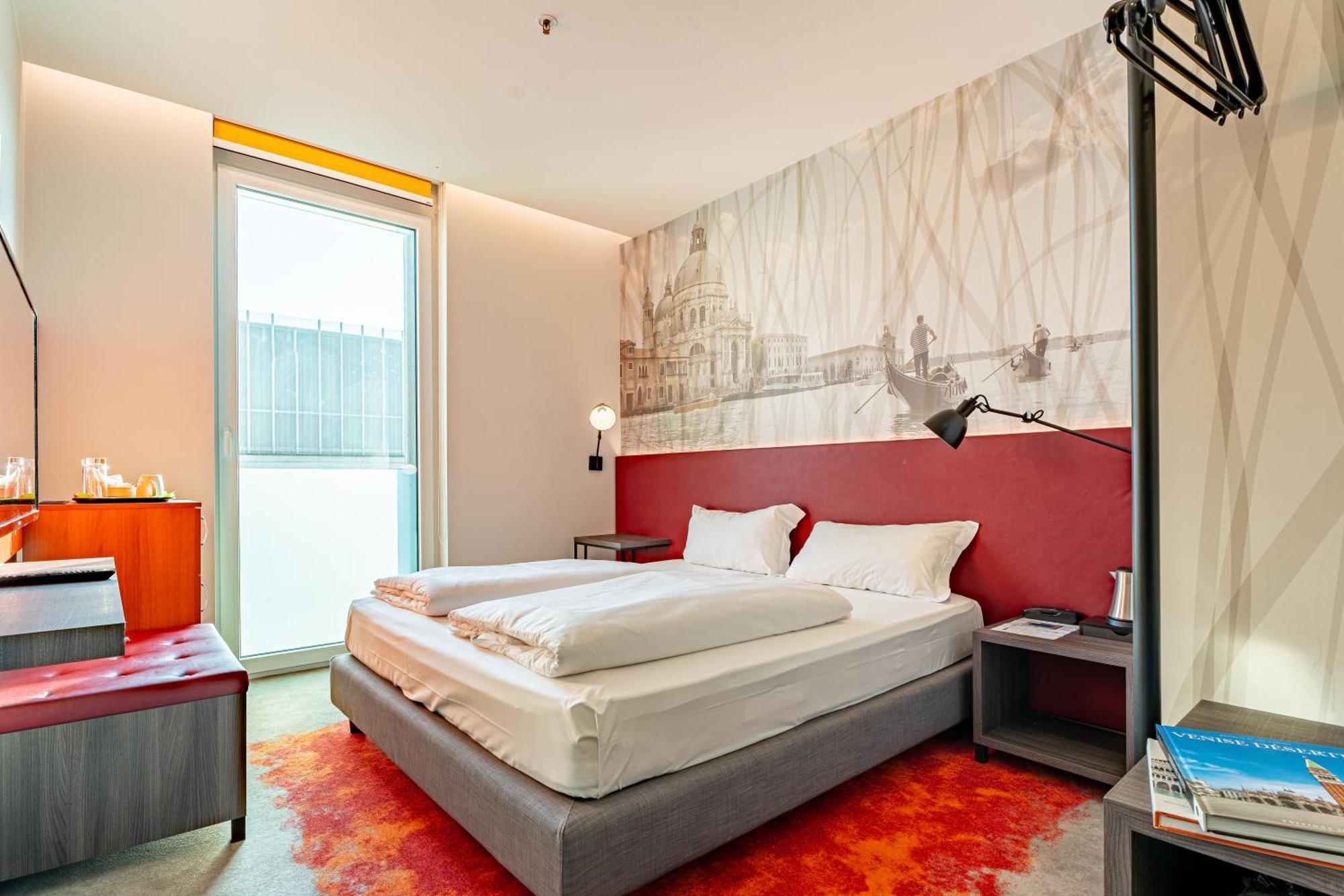 Camera Standard con 1 Letto Queen-Size