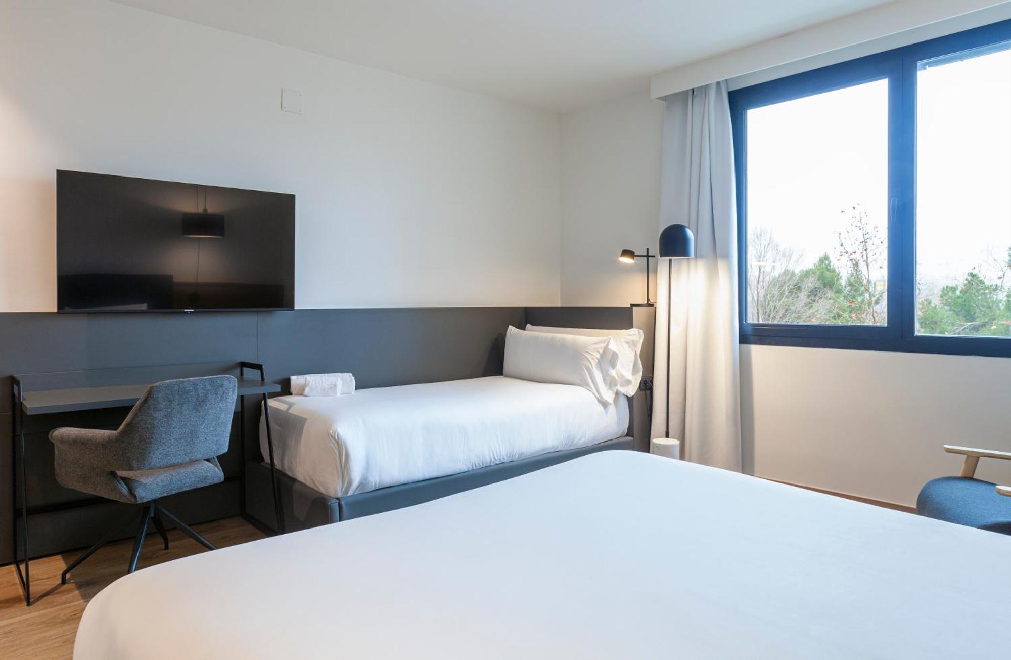 Triple Room,1765150919:JPEG