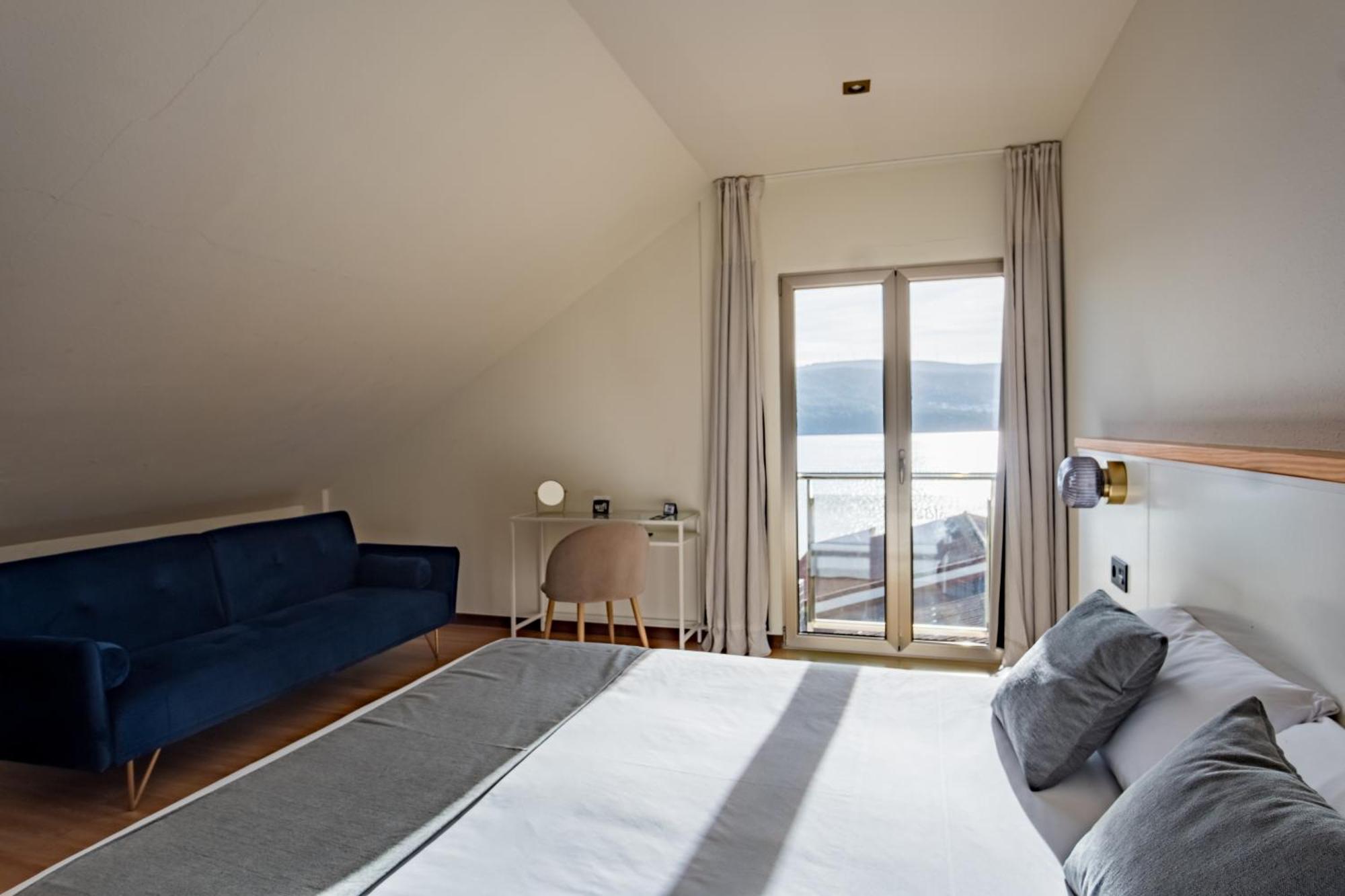 Deluxe Double Room Sea View,1765317239:JPEG