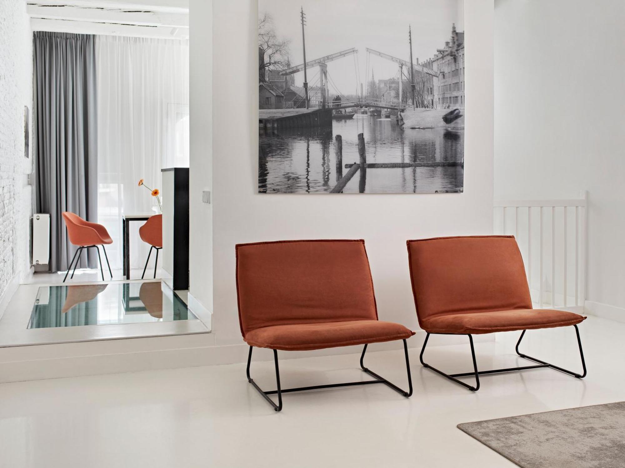 Large 2 Bedroom Apartment with Sofa Bed, Canal view - Duplex