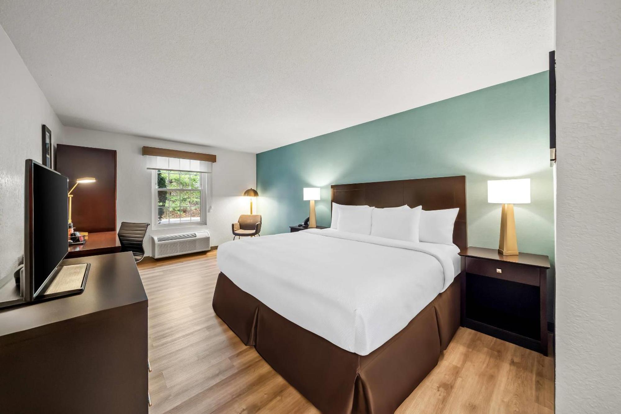 King Room - Disability Access/Non-Smoking/1st Floor