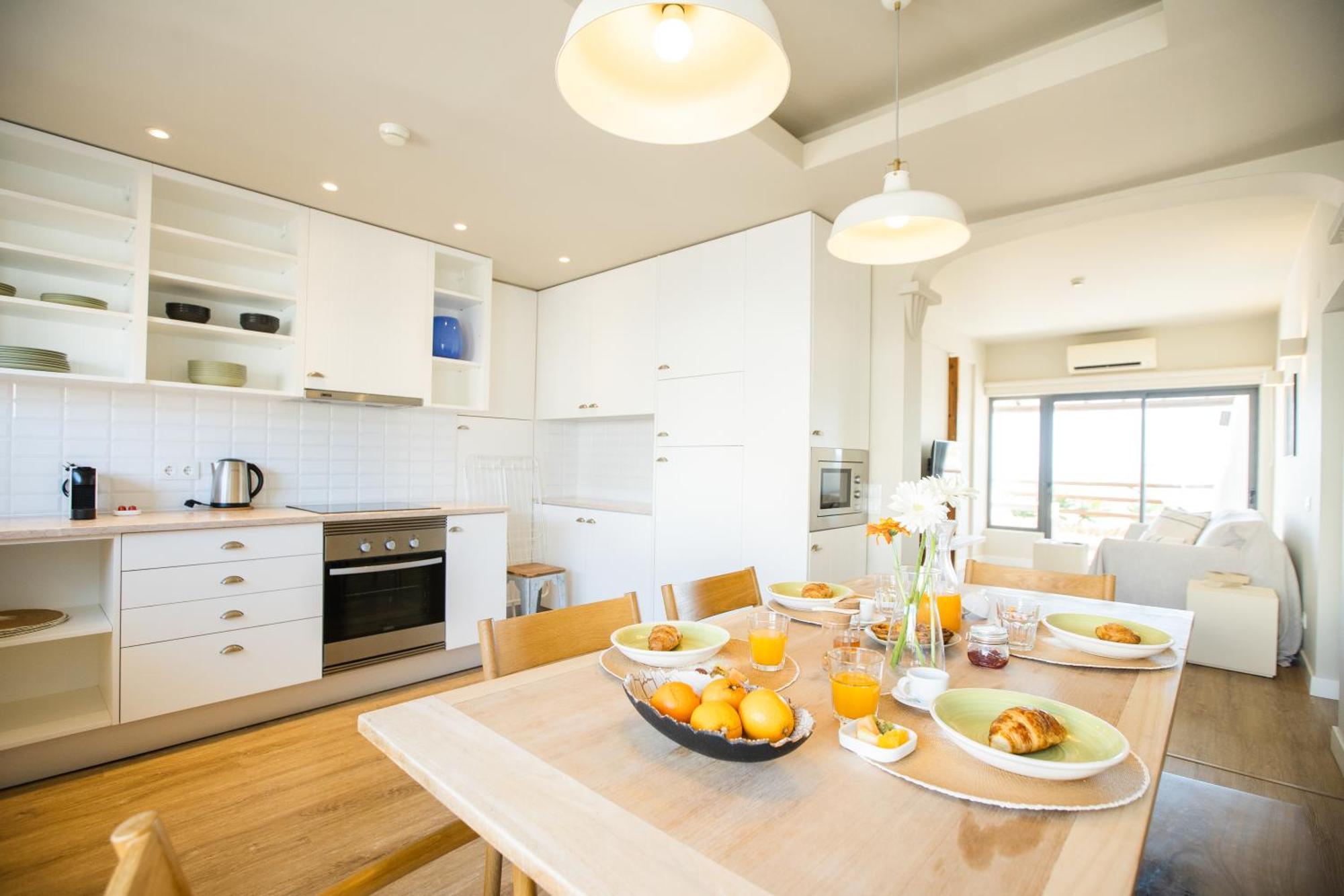 Two-Bedroom Apartment Sea View,1765415587:JPEG