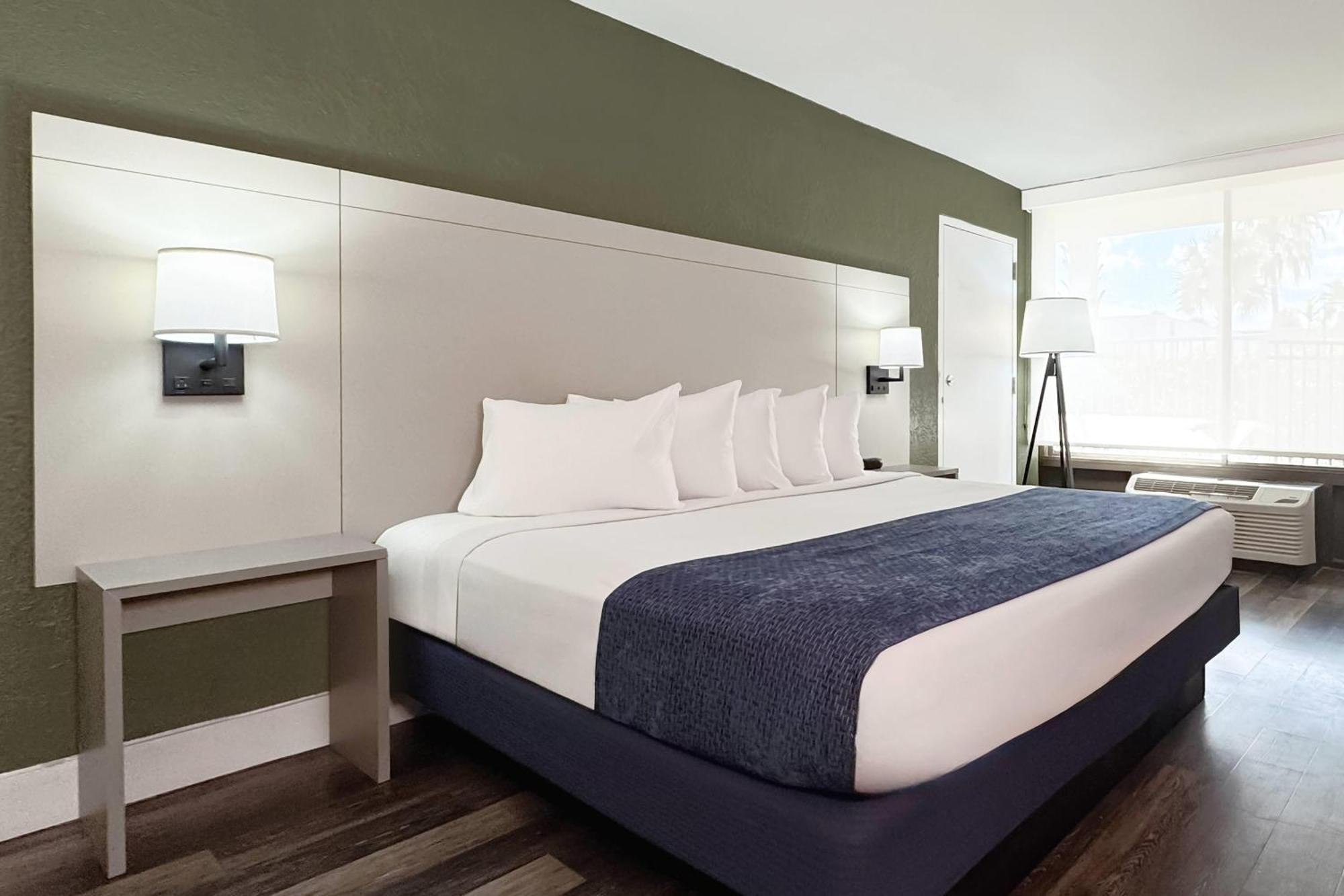 Quarto com Cama King-size - Não Fumantes