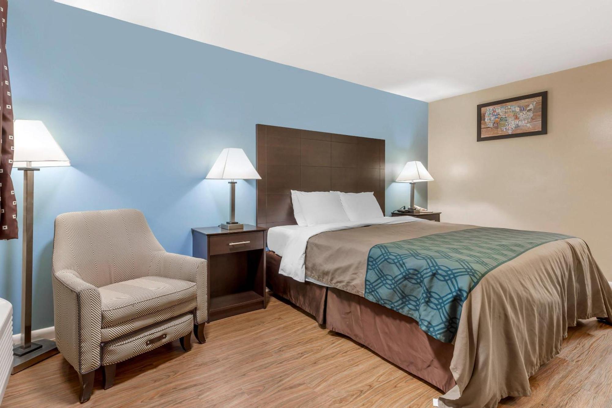 King Room - Accessible/Non-Smoking