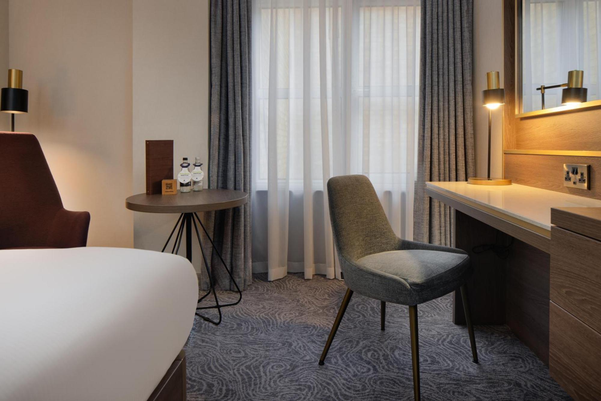 Chambre Lit Queen-Size Deluxe
