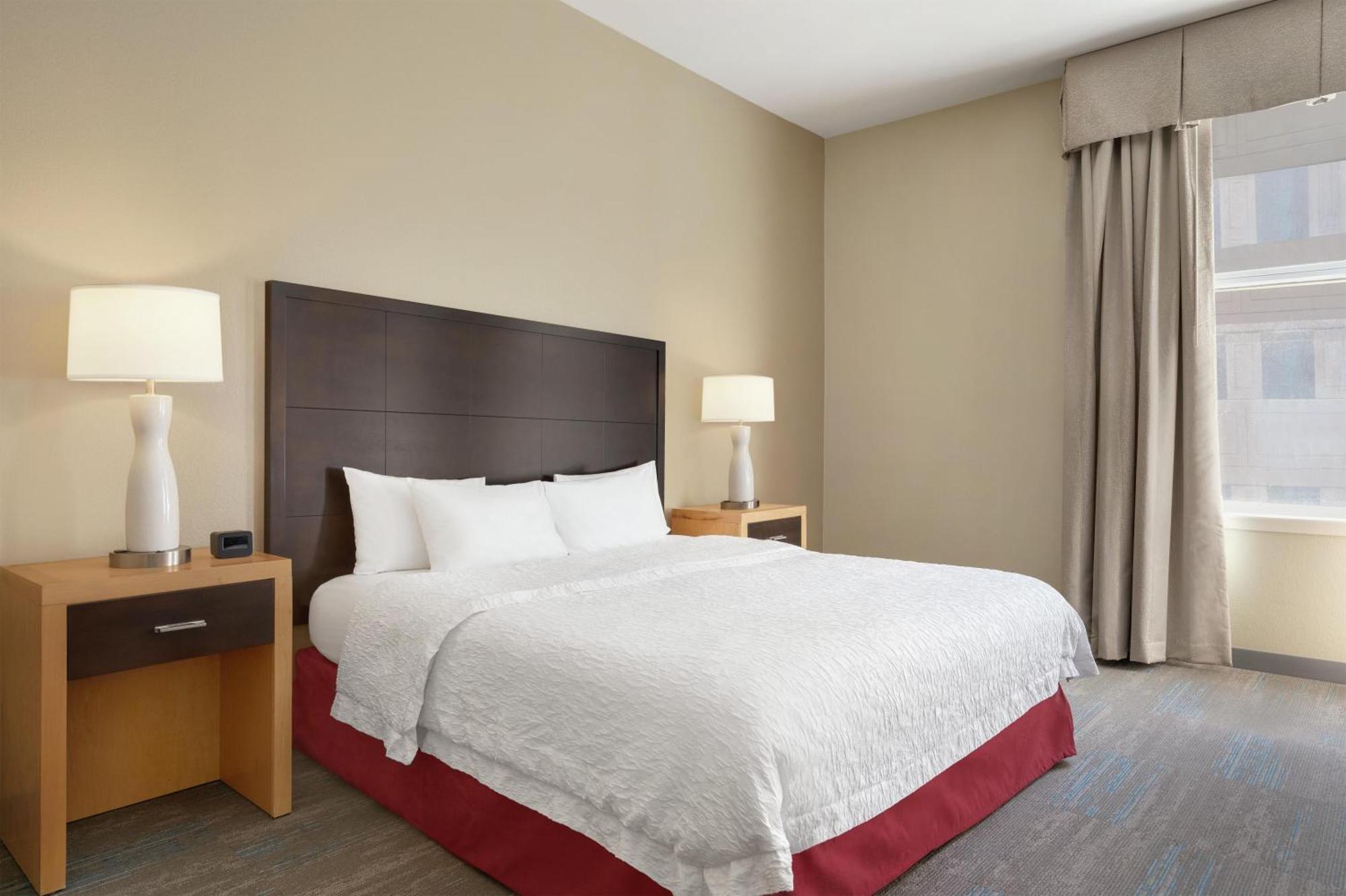 Studio met Kingsize Bed en Slaapbank