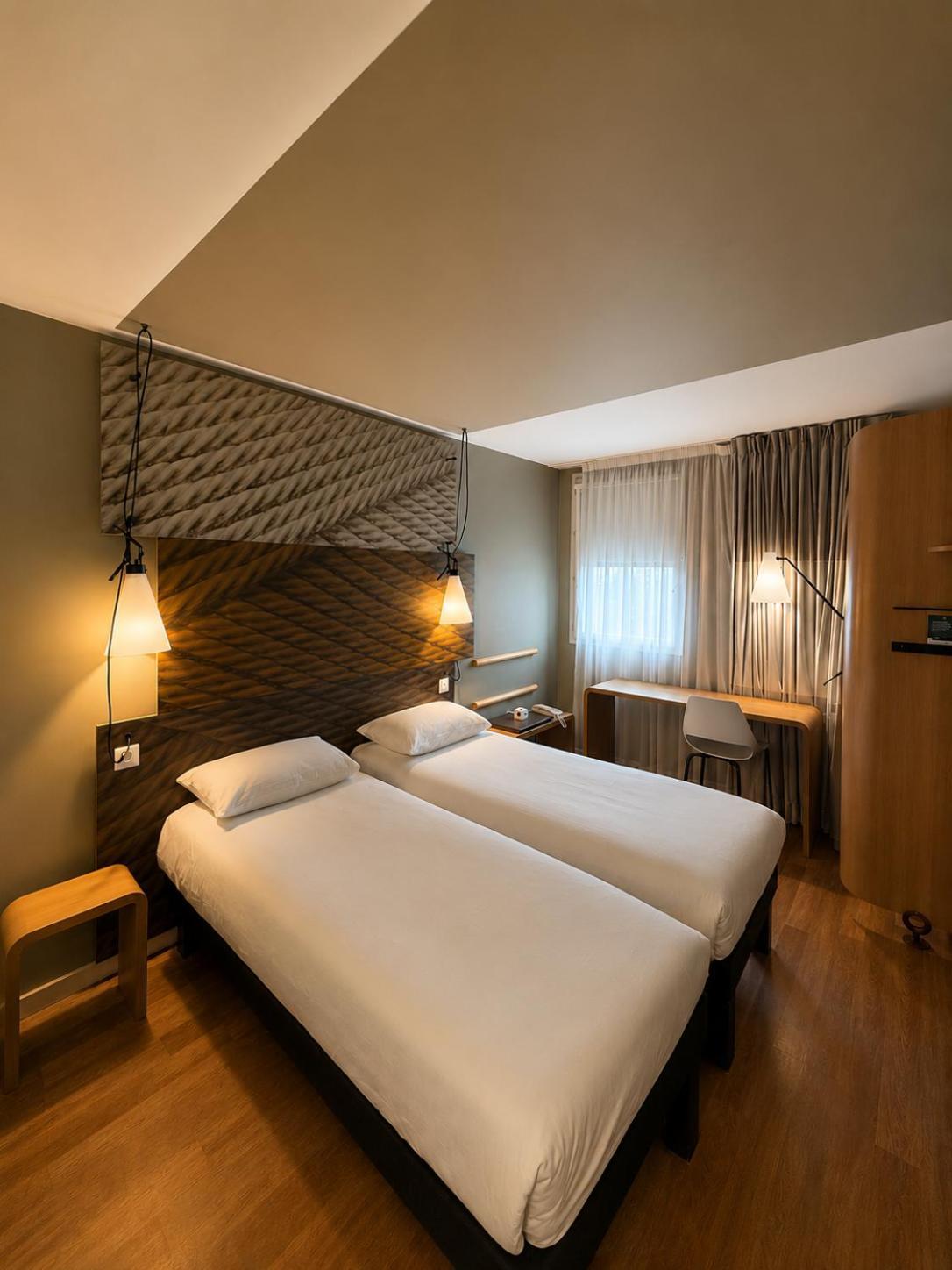 Standard Two Single Bed