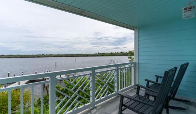 Bay View Two Queen Beds
