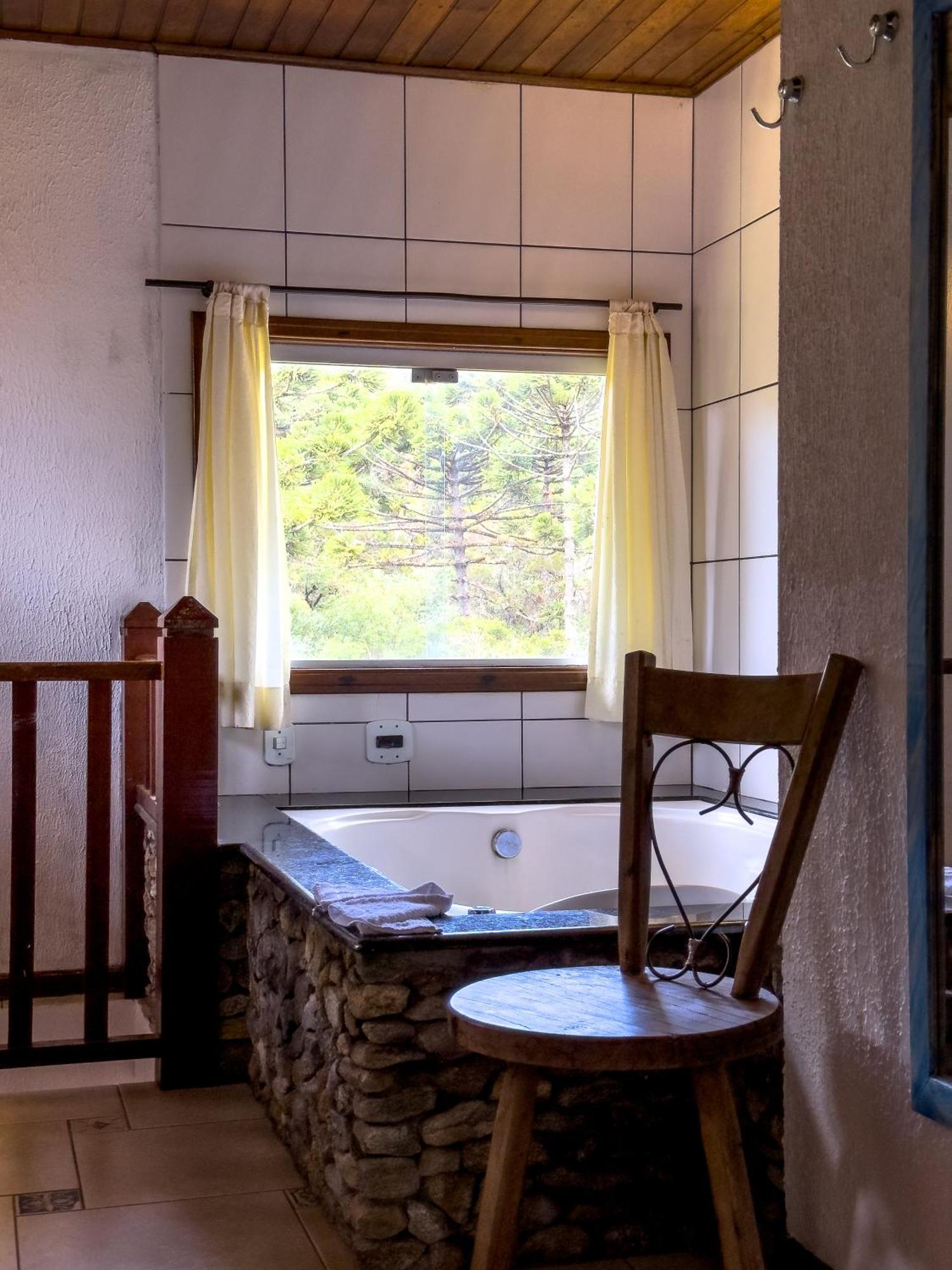 Quarto Família com Vista para a Montanha