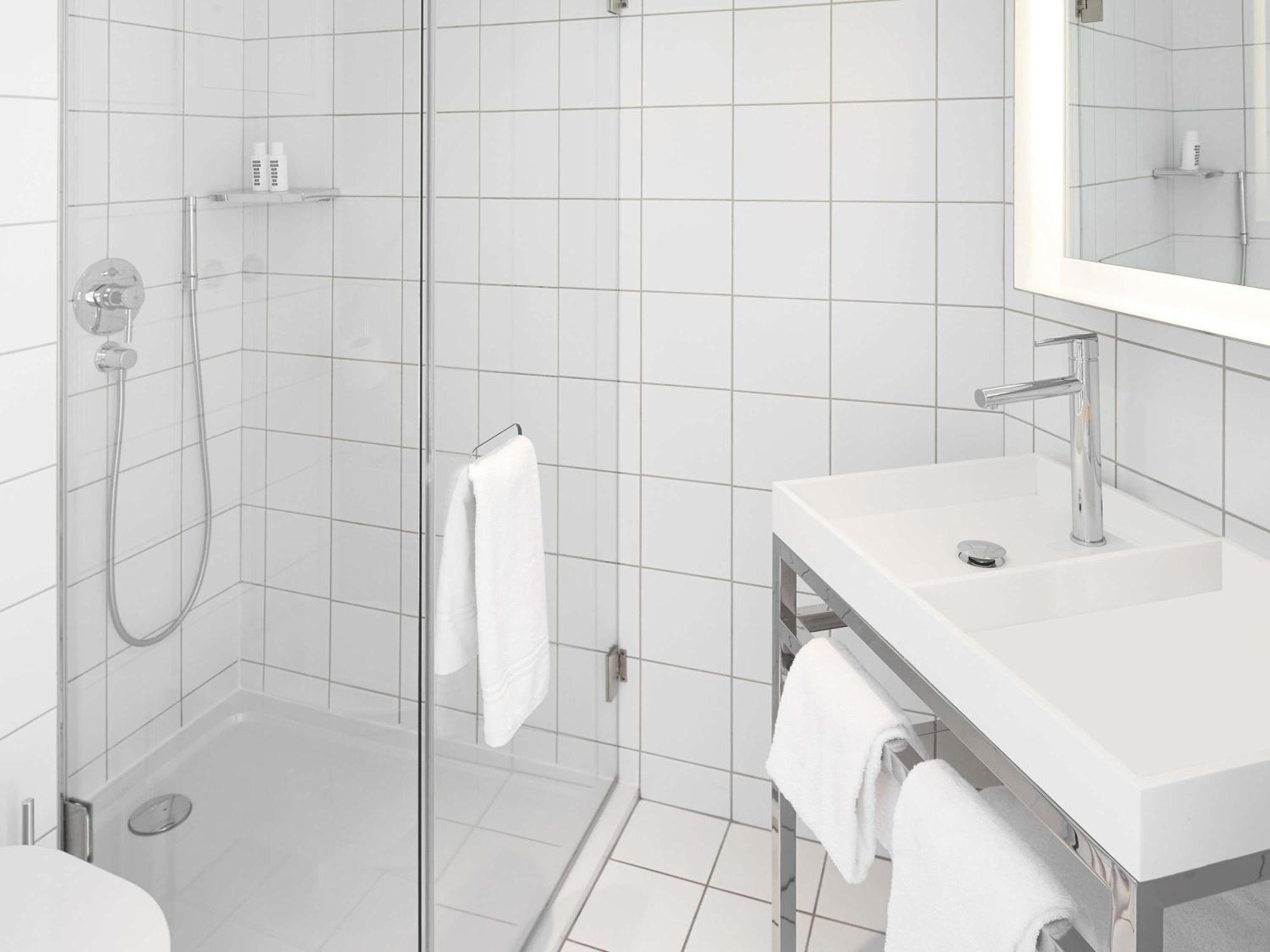 Grote Mama Tweepersoonskamer met 2 Aparte Bedden