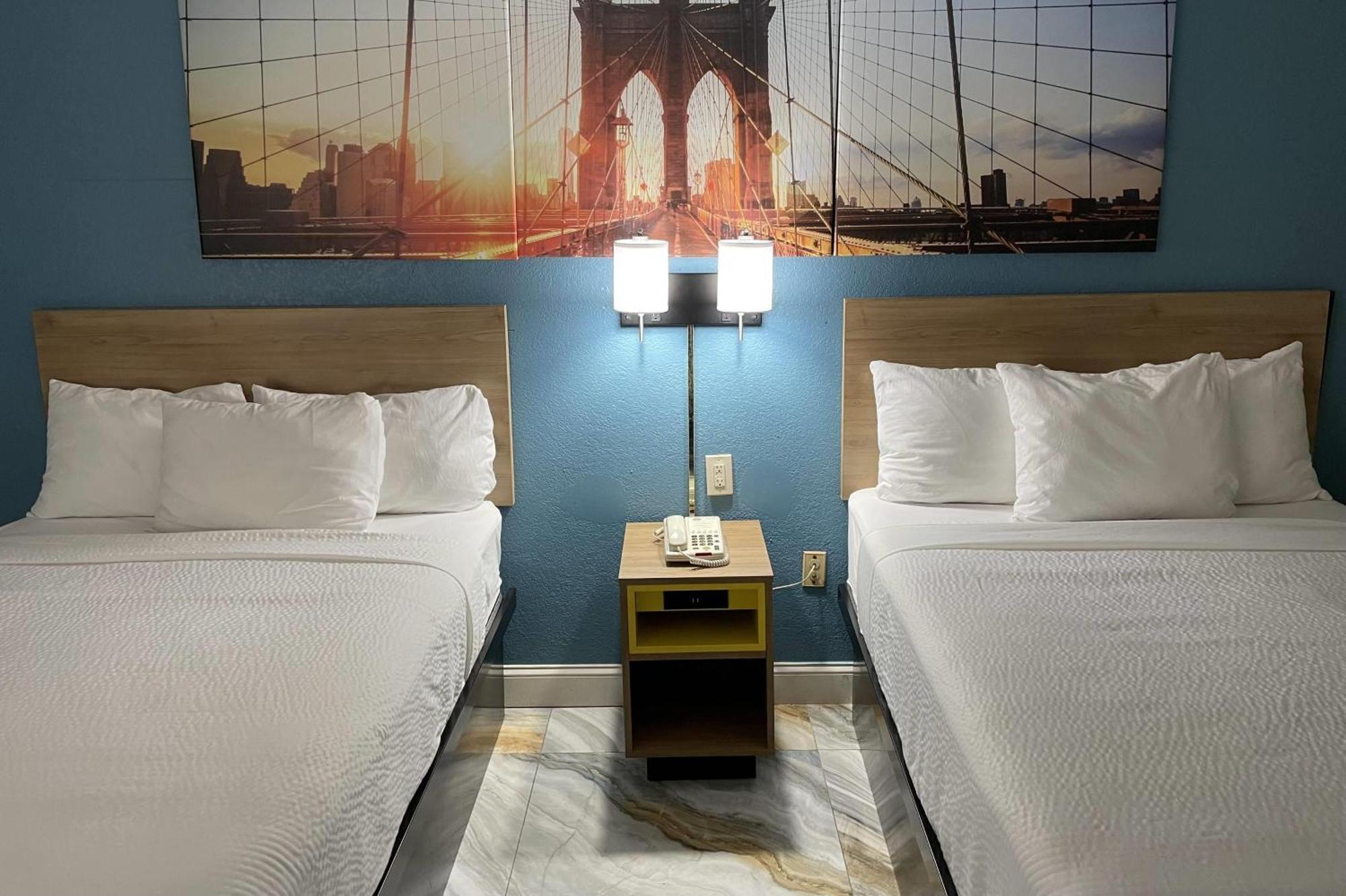 Double Room with Two Double Beds - Non-Smoking