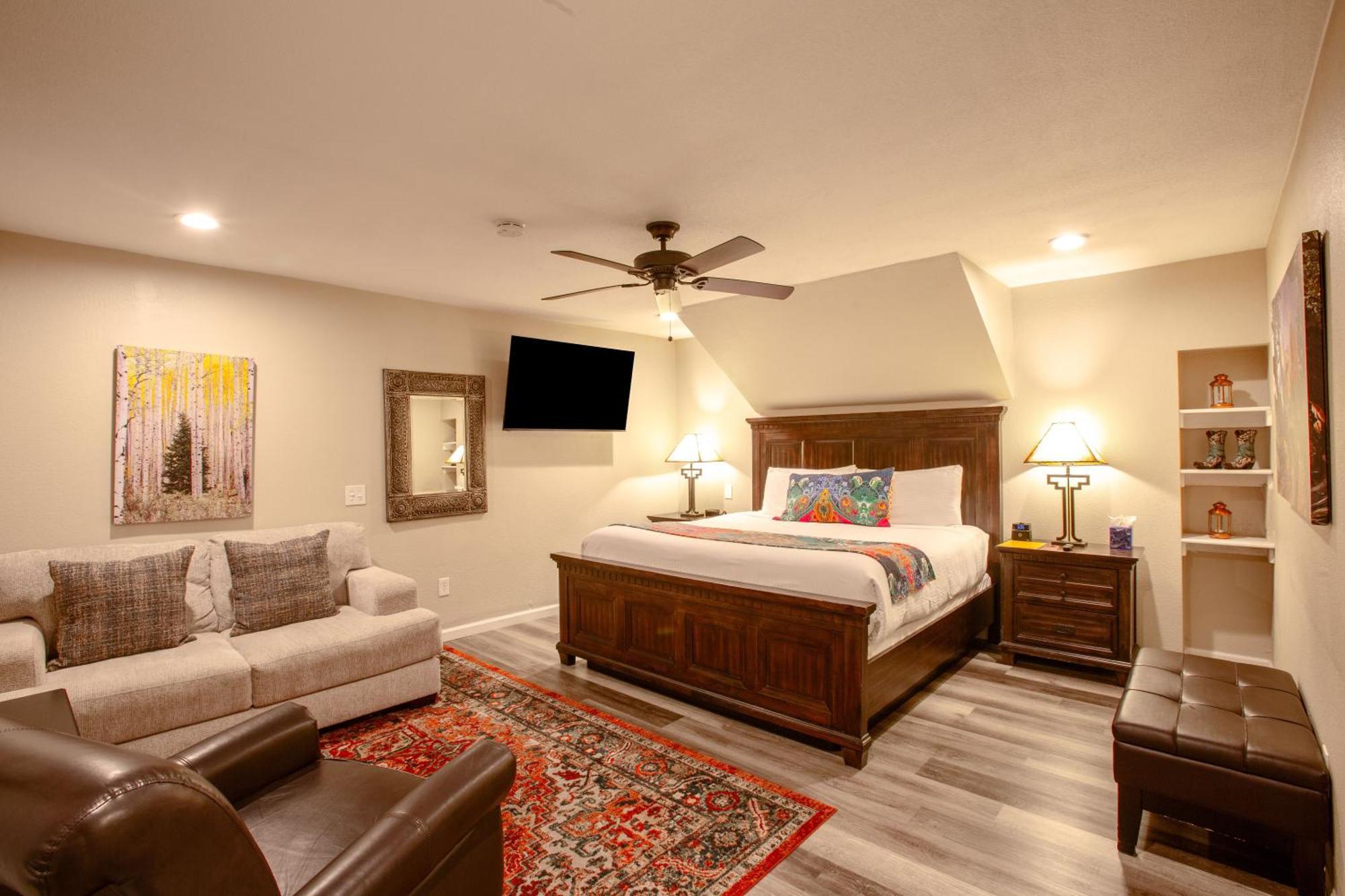 King Room with Mountain View