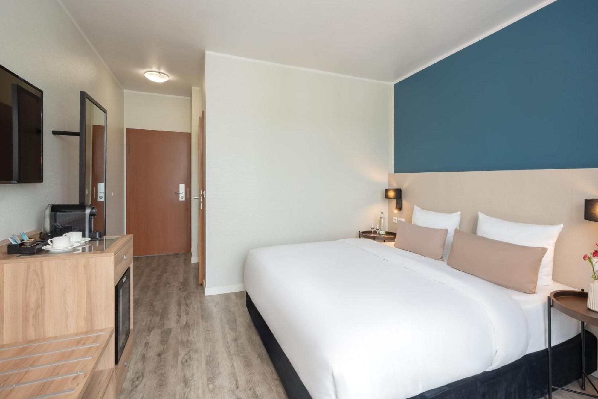 Premium Double Room,1770819141:JPEG