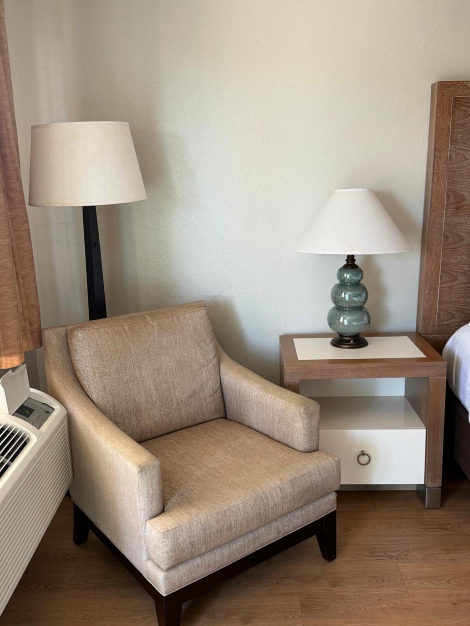 Quarto com 1 Cama King-size - Acessível para Hóspedes com Mobilidade Reduzida - Não Fumantes