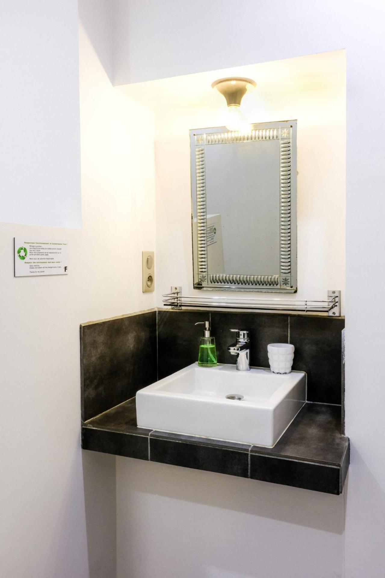 Double Room,1771766083:JPEG