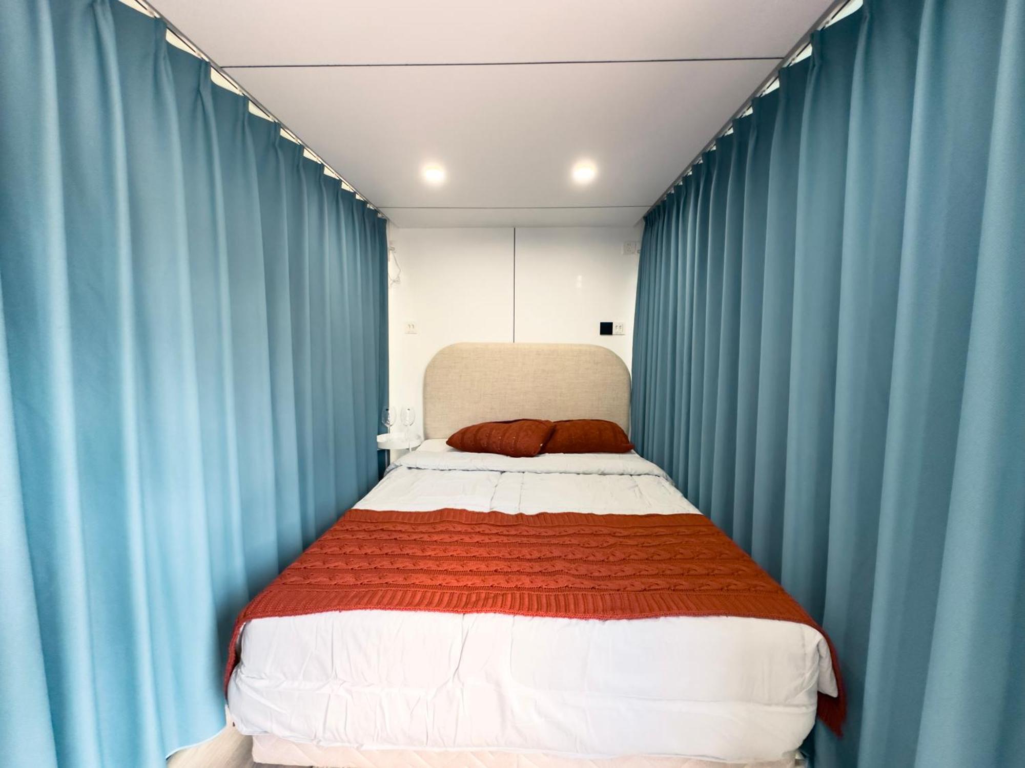 Quarto Duplo