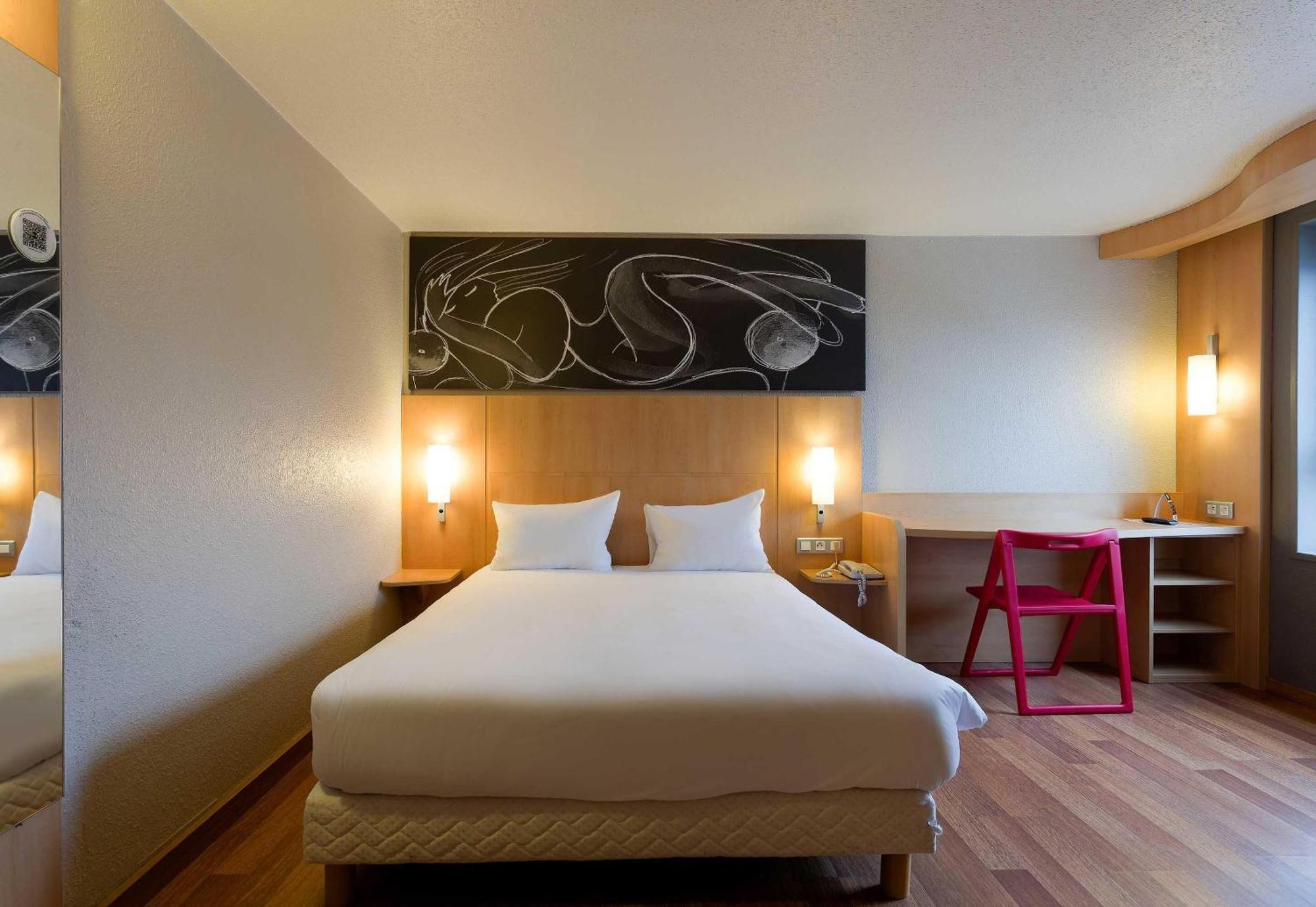 Chambre Double - Accessible aux Personnes à Mobilité Réduite
