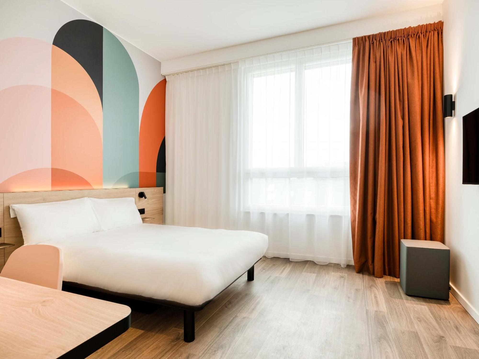 Chambre Double - Accessible aux Personnes à Mobilité Réduite