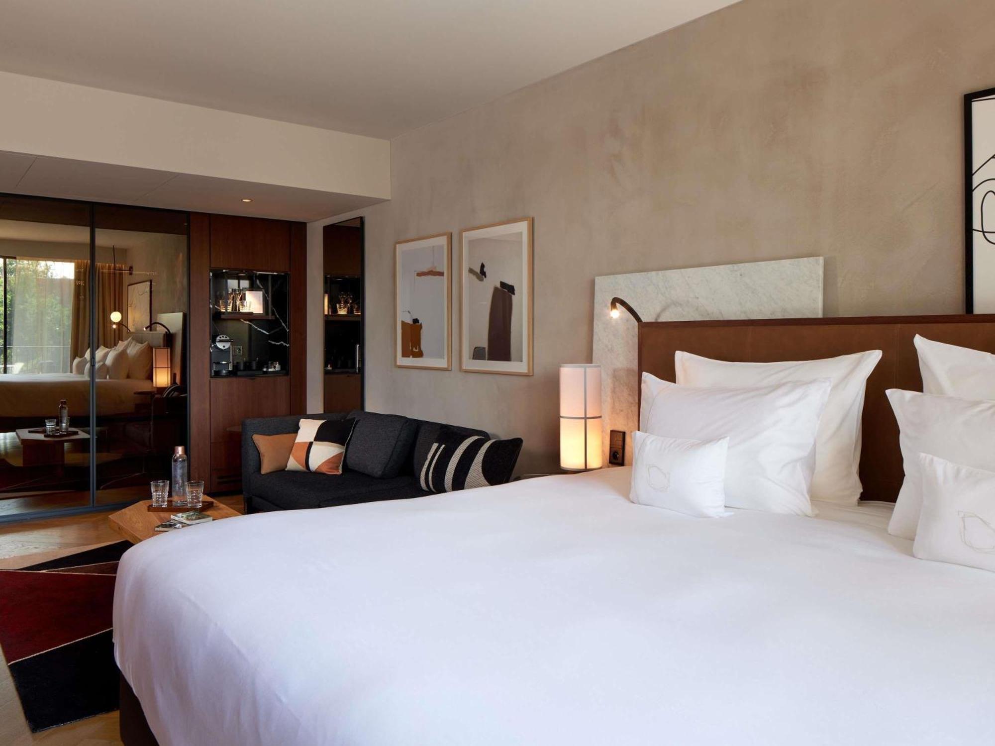 Deluxe Kamer met Kingsize Bed en Balkon