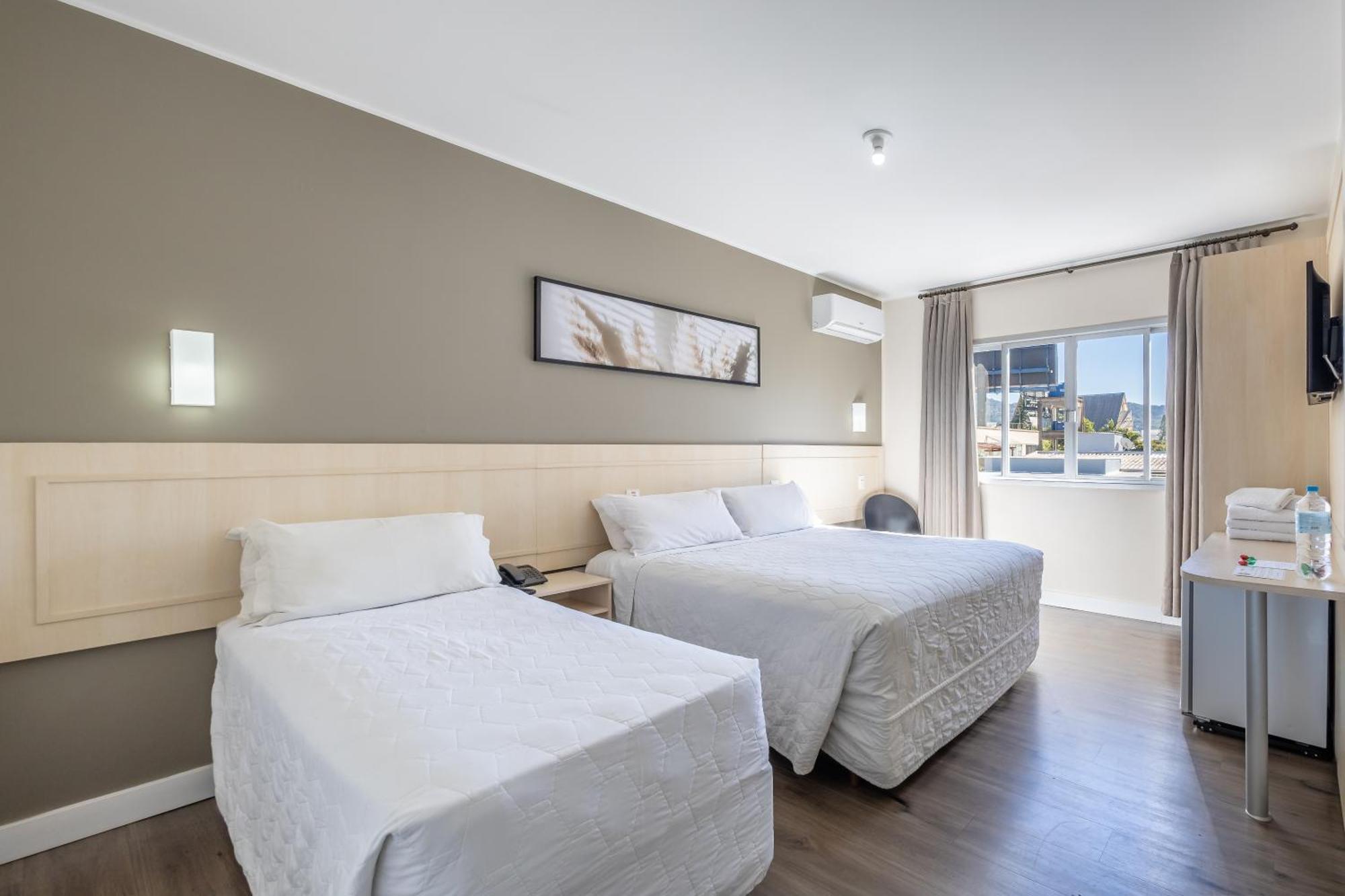 Quarto Triplo - Acessível para Hóspedes com Mobilidade Reduzida