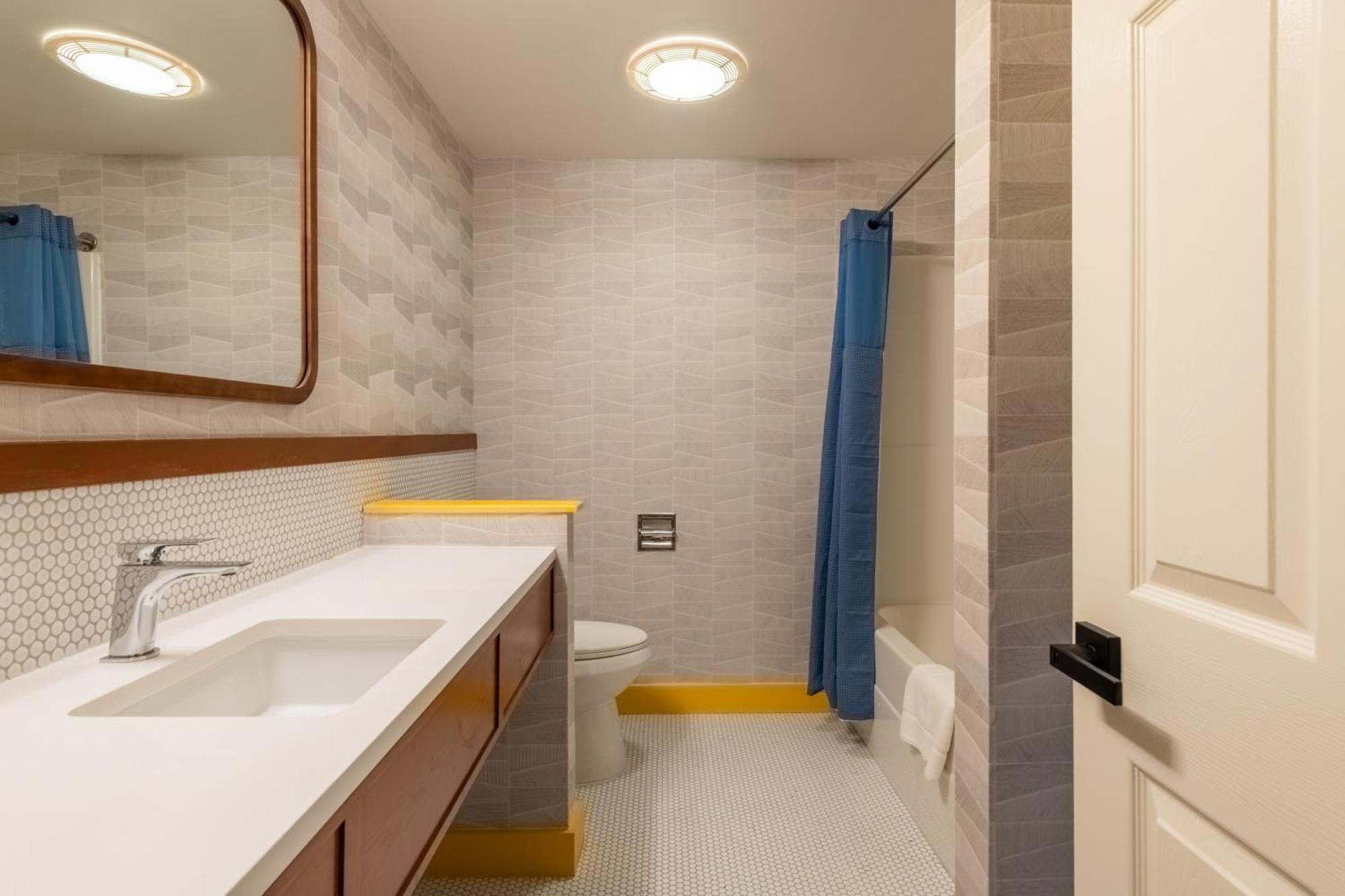 King Room with Spa Bath