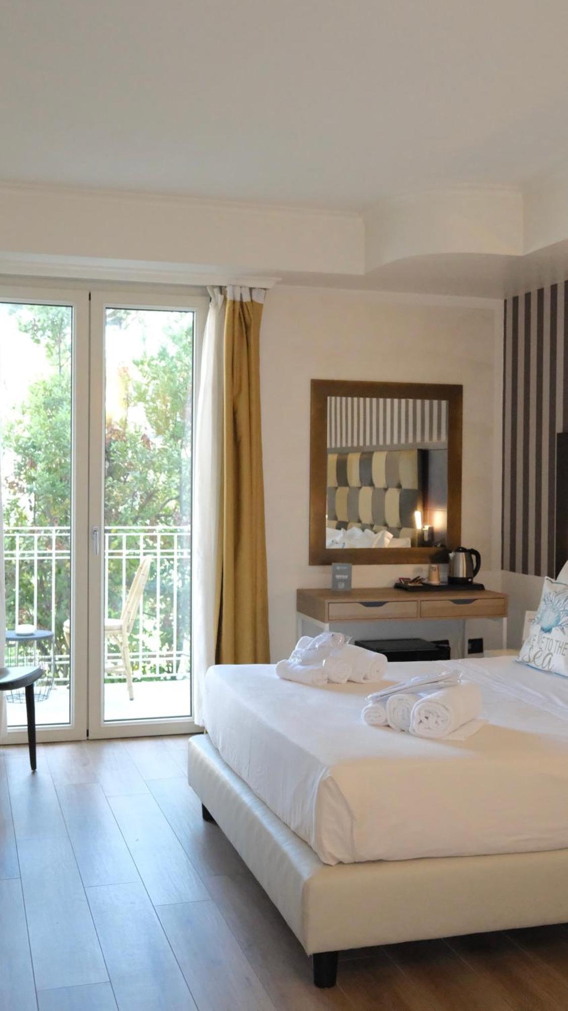 Classic Double or Twin Room,1773679398:JPEG